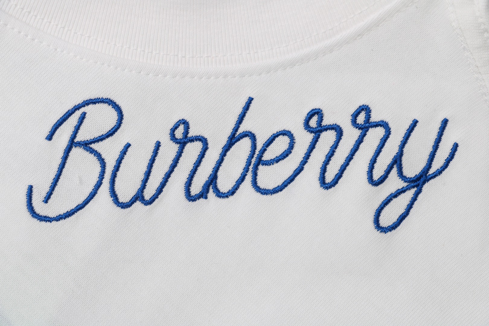 Burberry/博柏利 25ss 领口bbr签名字母短袖