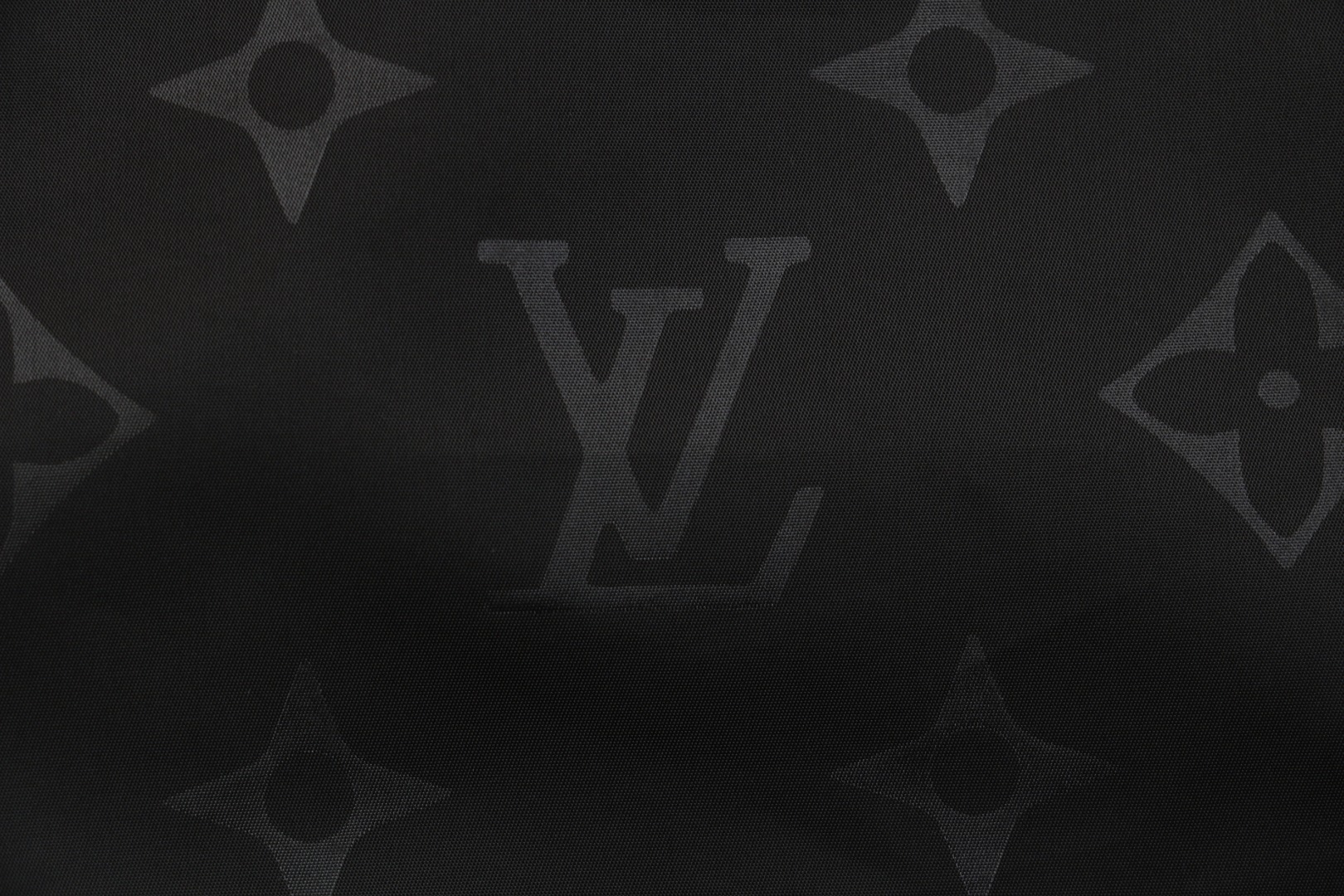 1v 24ss 经典满印暗纹老花沙滩短裤