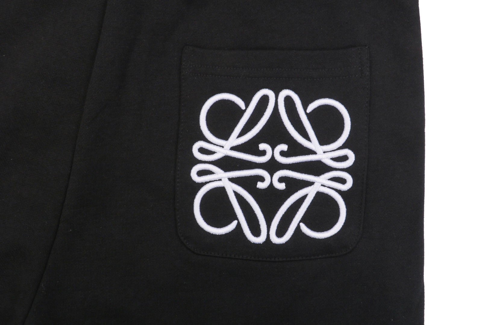 Loewe/罗意威 24ss 编花织带花标刺绣短裤