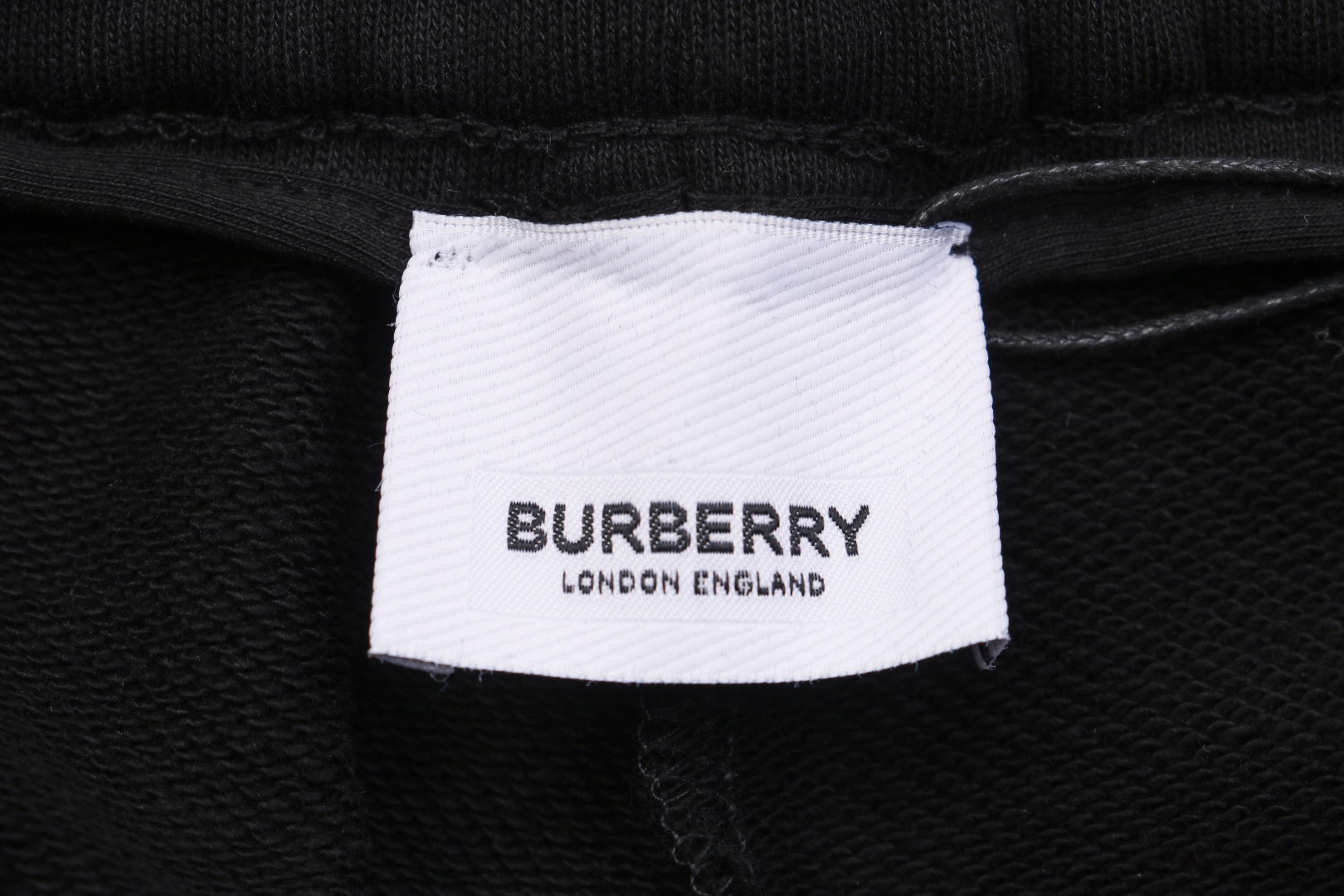 Burberry/博柏利 25ss 大战马刺绣短裤