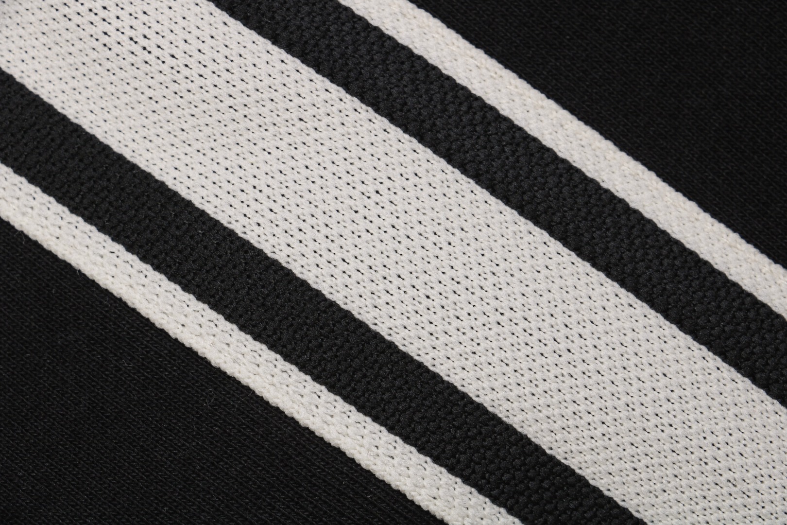Cèline/赛琳 25ss CL字母侧边织带短裤