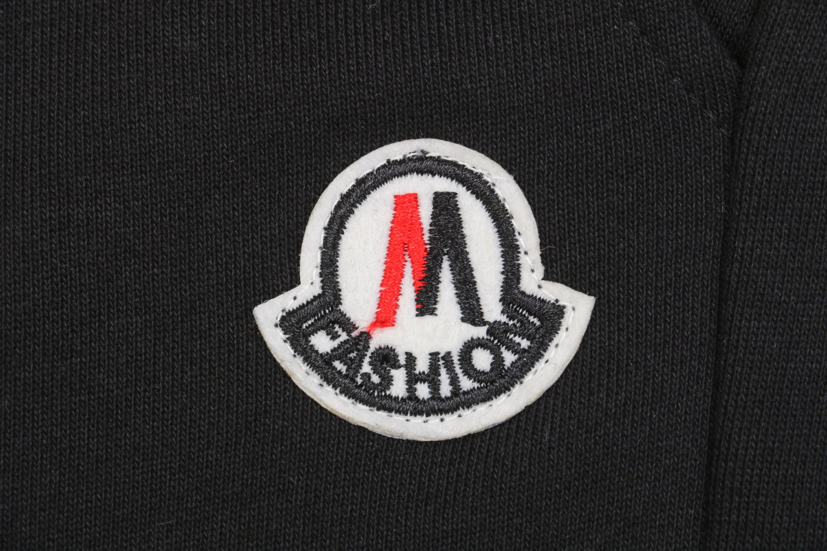 Moncler/蒙口 25ss MK小标后口袋彩条短裤