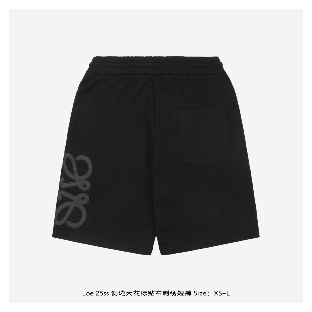 Loewe/罗意威 25ss 侧边大花标贴布刺绣短裤 膝盖处饰有激光烧花