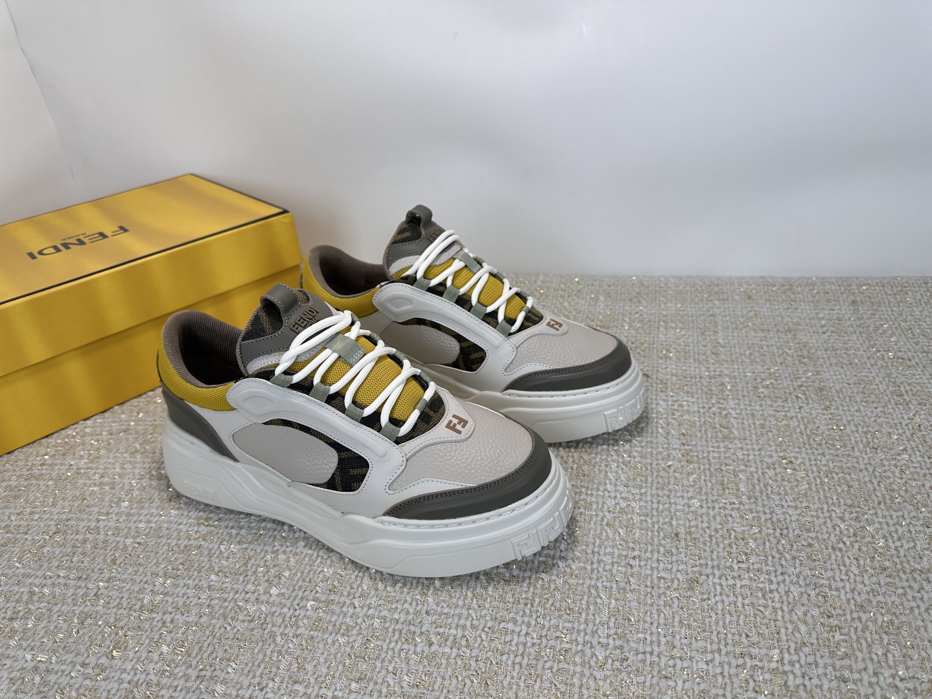 Fendi Style Leather Men's Shoes style reference detail image 6 from source 781826