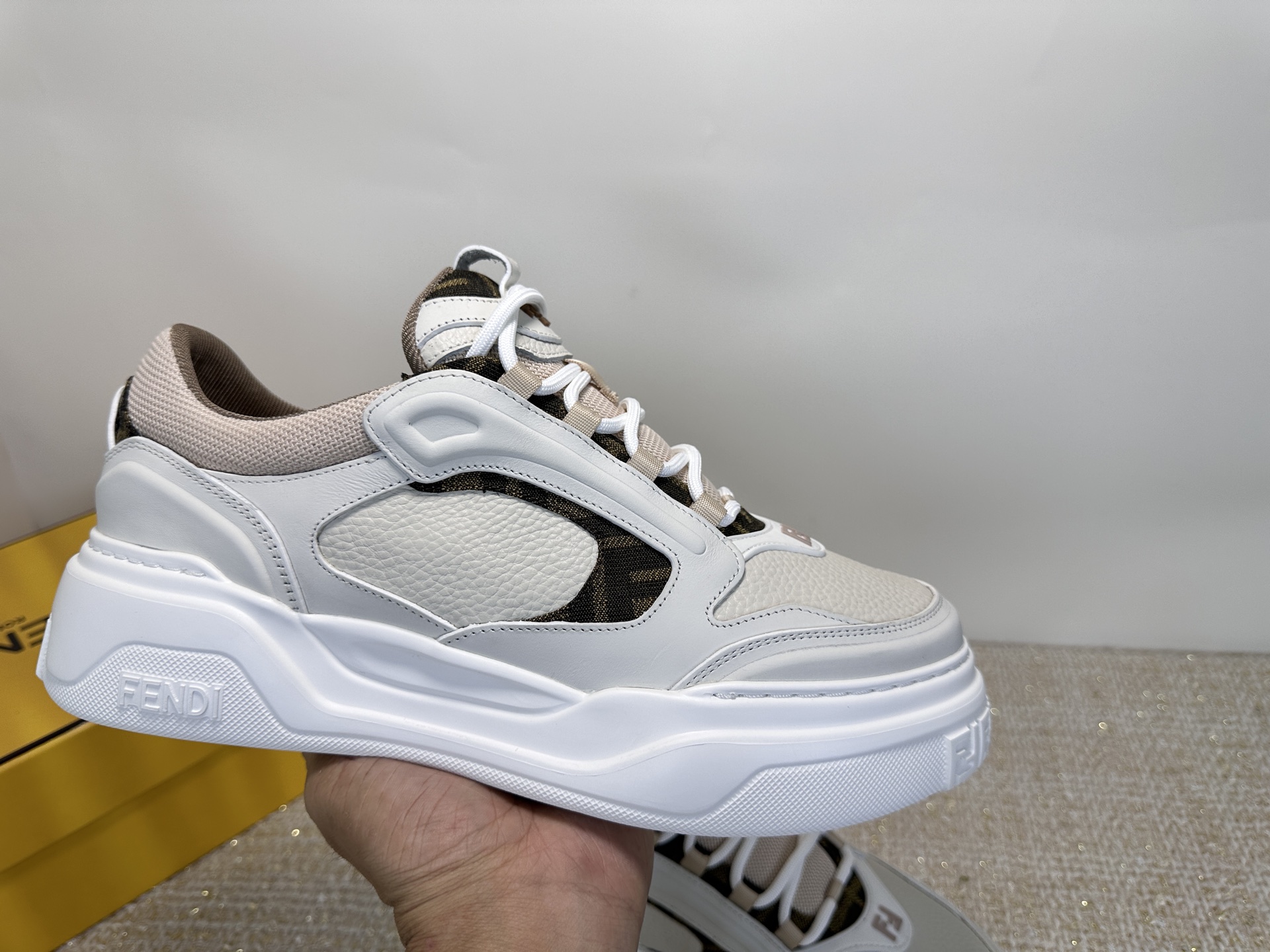 Fendi Style Leather Men's Shoes style reference detail image 8 from source 781824