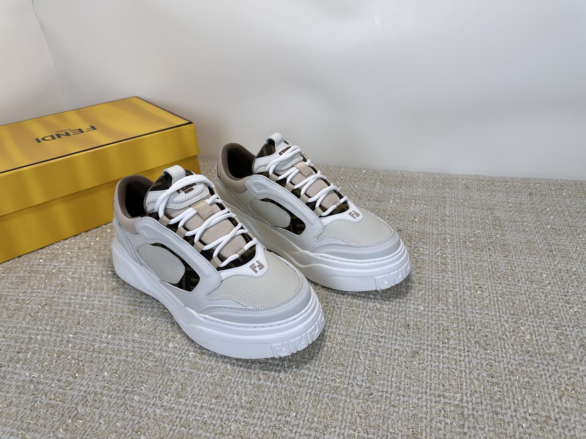 Fendi Style Leather Men's Shoes style reference detail image 6 from source 781824