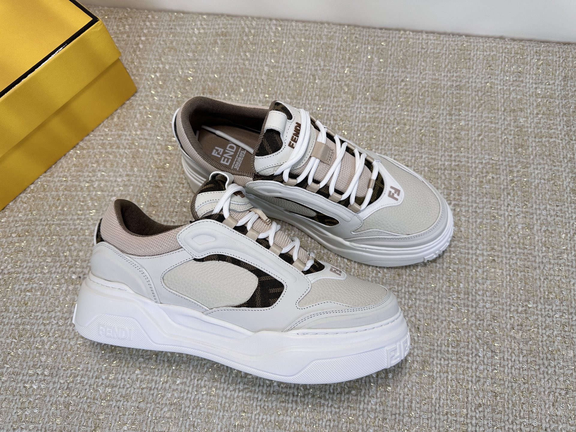 Fendi Style Leather Men's Shoes style reference detail image 3 from source 781824