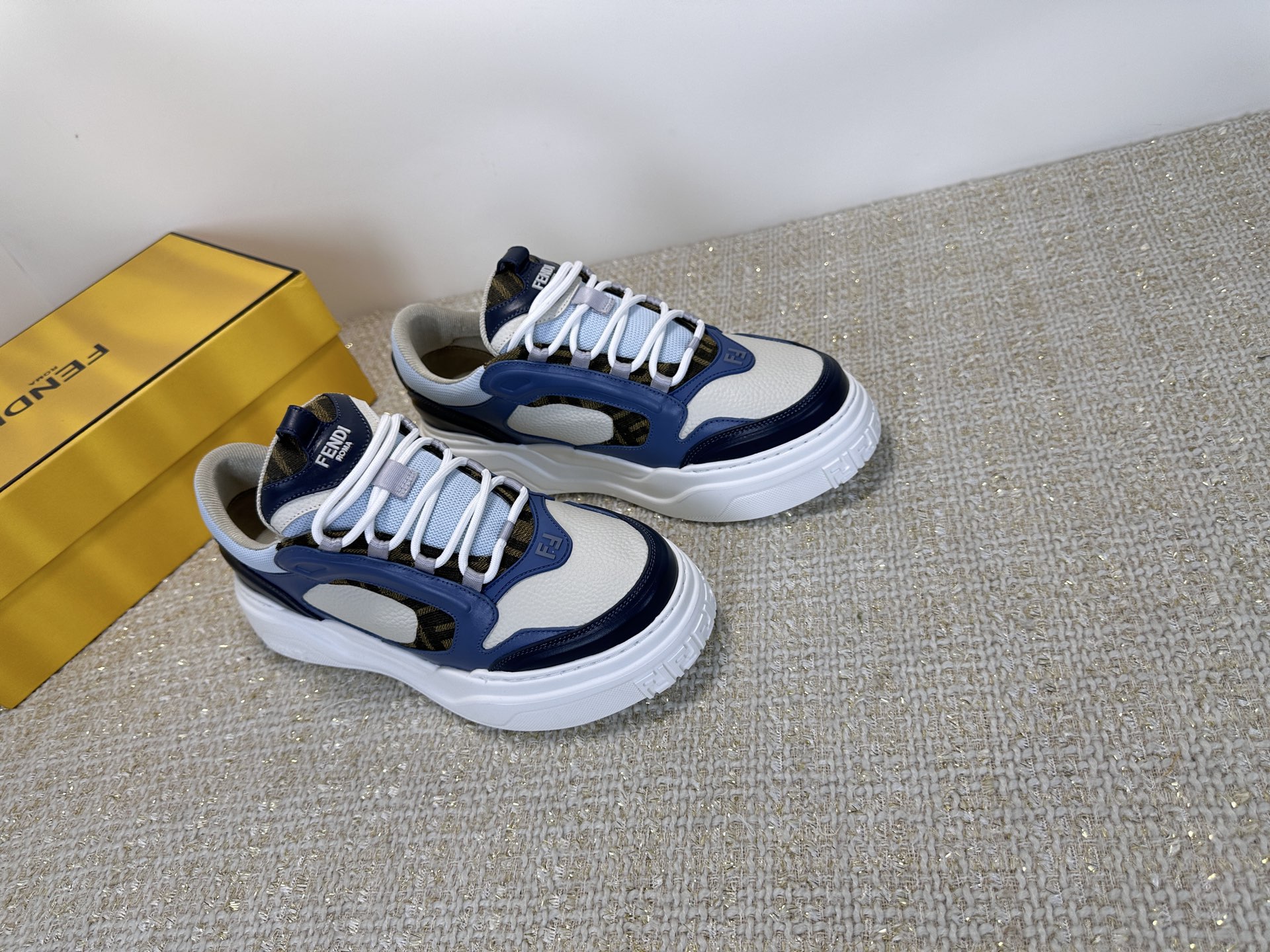 Fendi Style Leather Men's Shoes style reference detail image 7 from source 781825