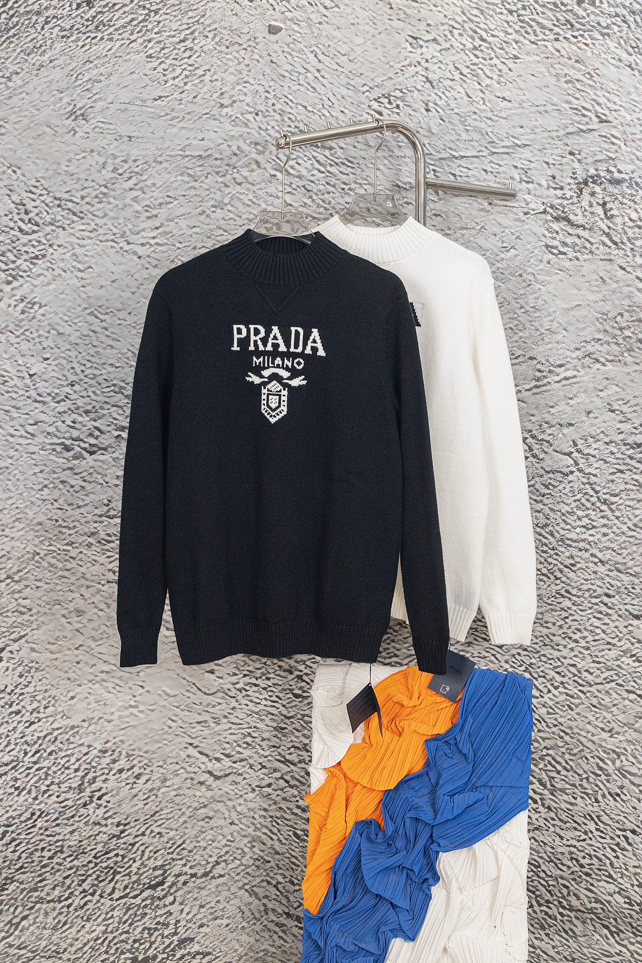 Replica Every Designer
 Prada Buy
 Clothing Sweatshirts Black White Splicing Unisex Knitting Spring/Fall Collection