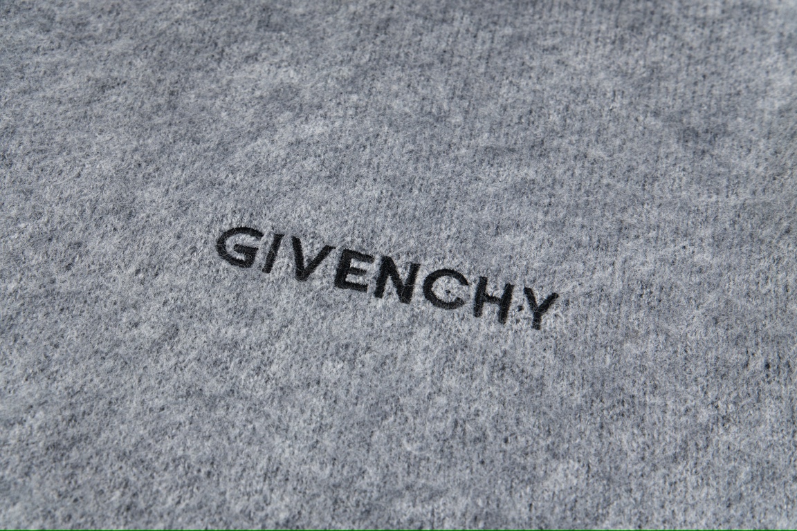 Givenchy Jacquard Dog-Head Mohair Knit Sweater Unisex - Fan Chengcheng Style 6 i1734189987 4484 0