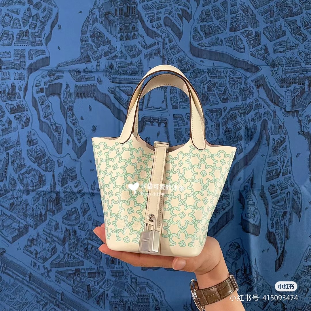 Hermès The real thing is always better than the picture