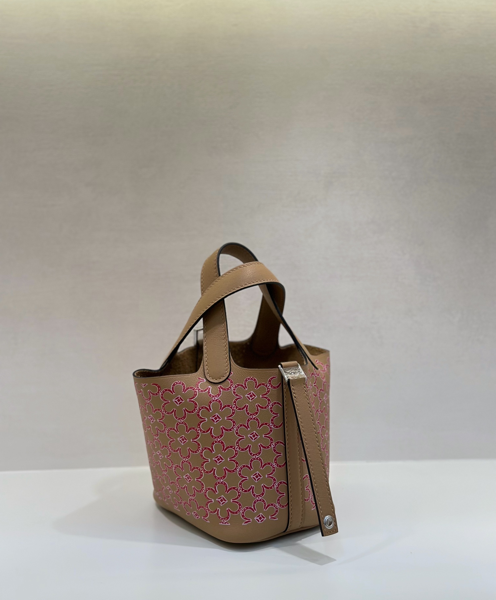 Hermès Vegetable basket Picotin micro 14cm The size is cute and will make you happy. The color is very good and it will look good no matter how y