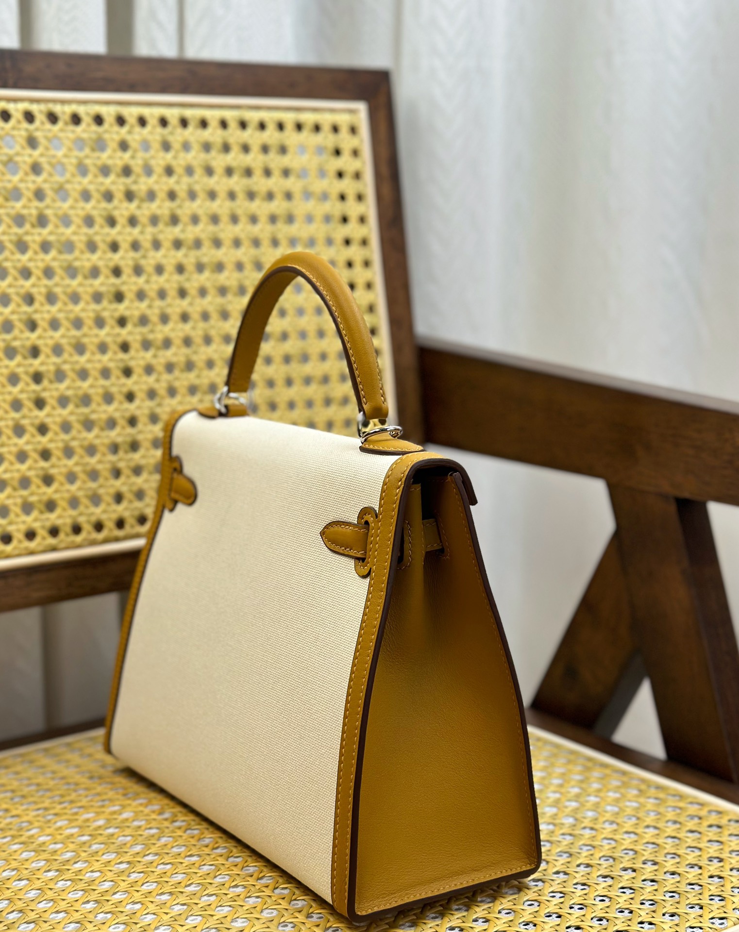 Hermès Kelly 25 cm sesame color silver buckle