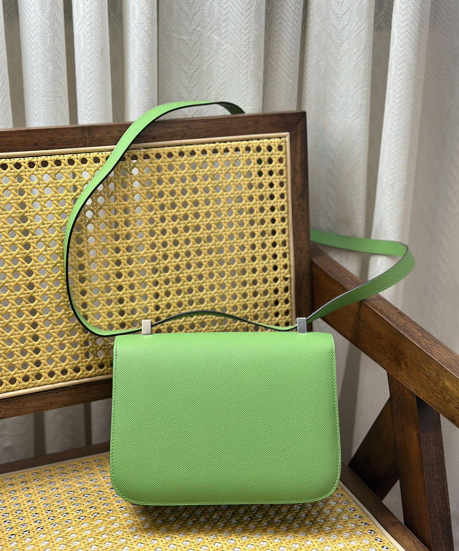 Hermès Keding Kangkang Constance/ 24cm Avocado Green