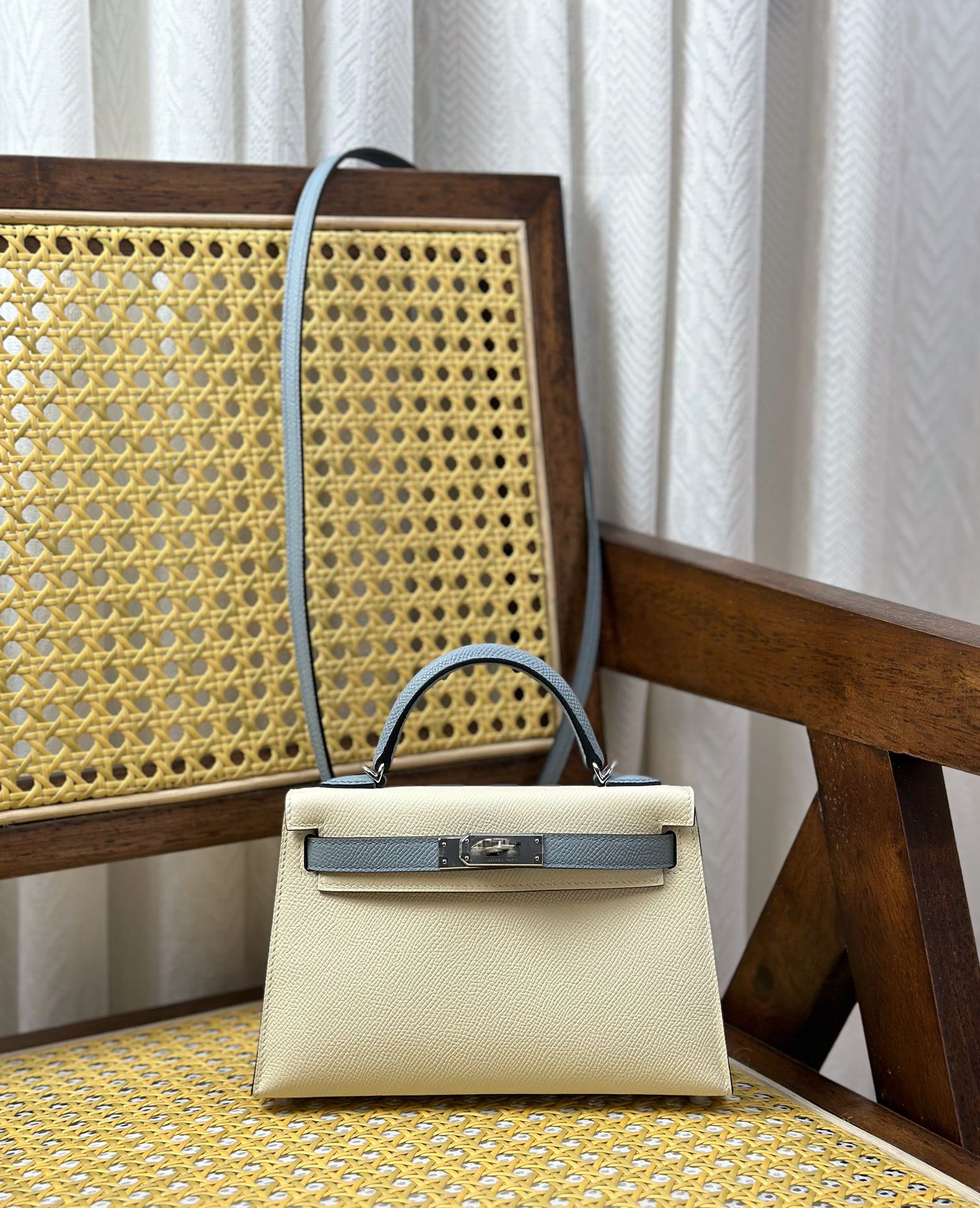 Hermès Customer orderKelly / mini second generation milkshake white with linen blue silver buckle