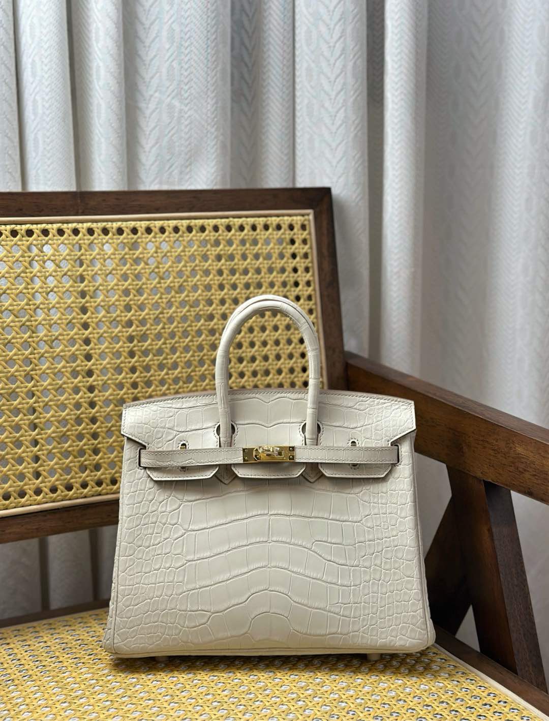 Hermès New Year's gift high-end Hermes Birkin /25cm American matte crocodile leather milkshake white gold buckle