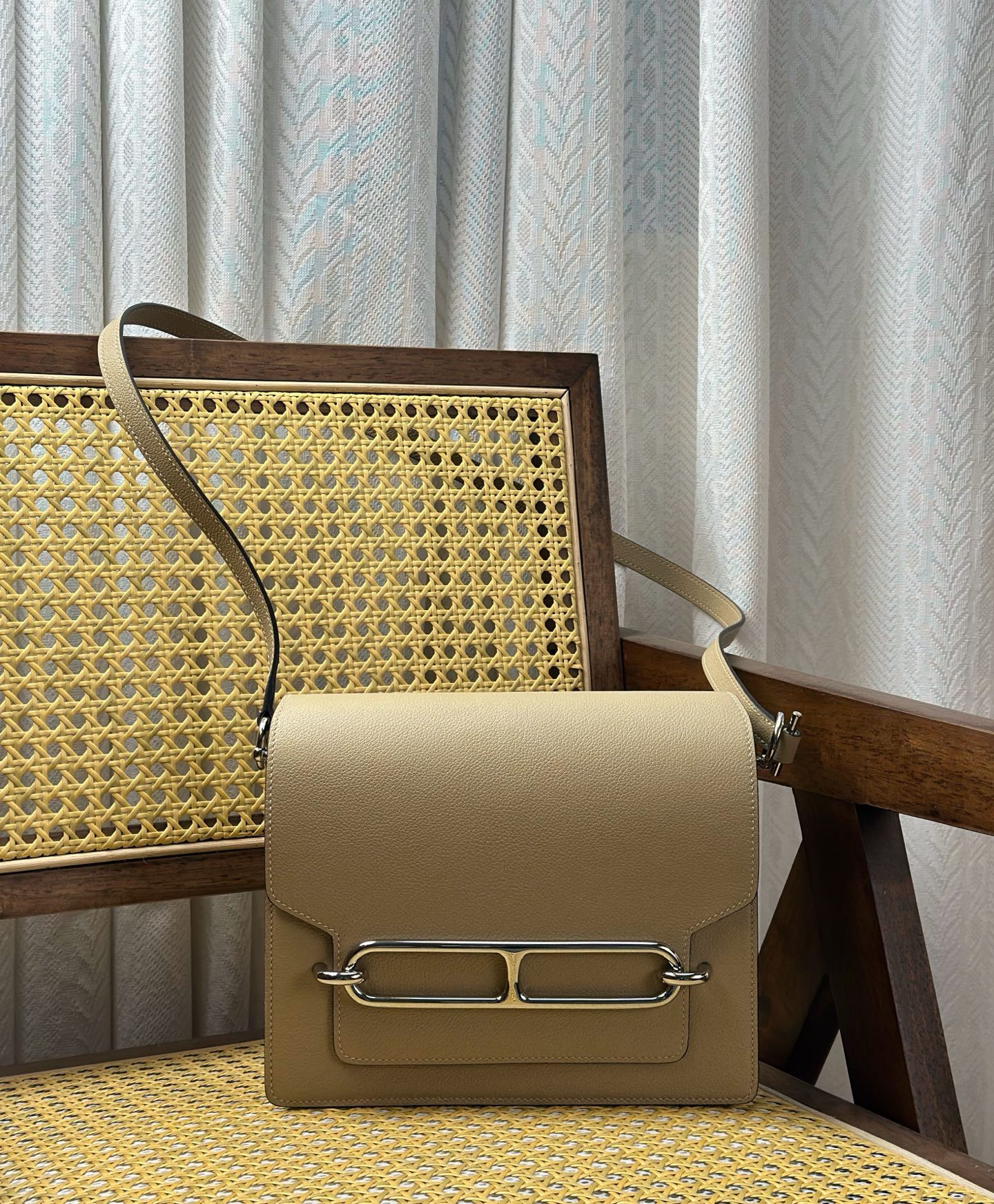 Hermès hermes Roulis /24cm pig nose Eveimported leather