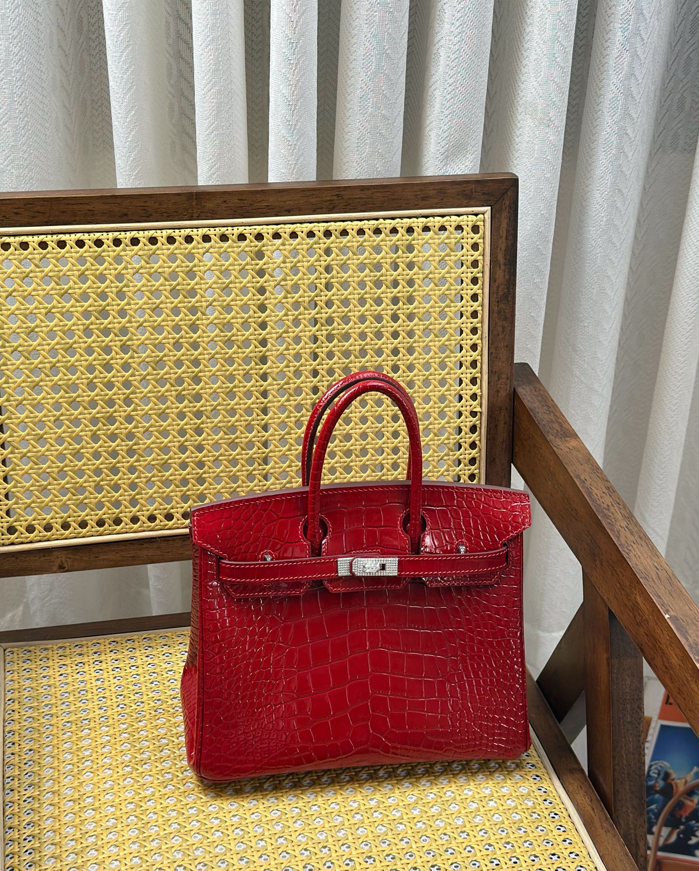 Hermès Rare H home delivery real shot Birkin 25cm bright red crocodile pattern
