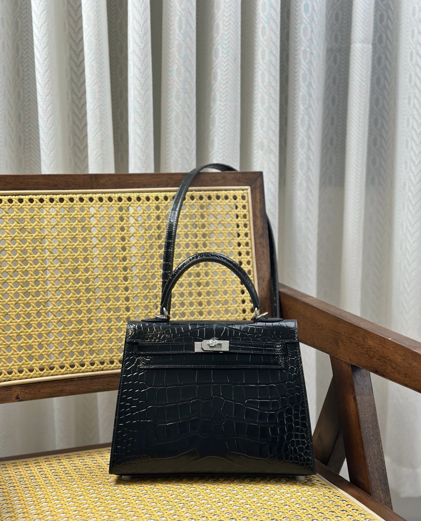 Hermès Rare H home delivery real shot Kelly 25cm Crocodile pattern black diamond buckle