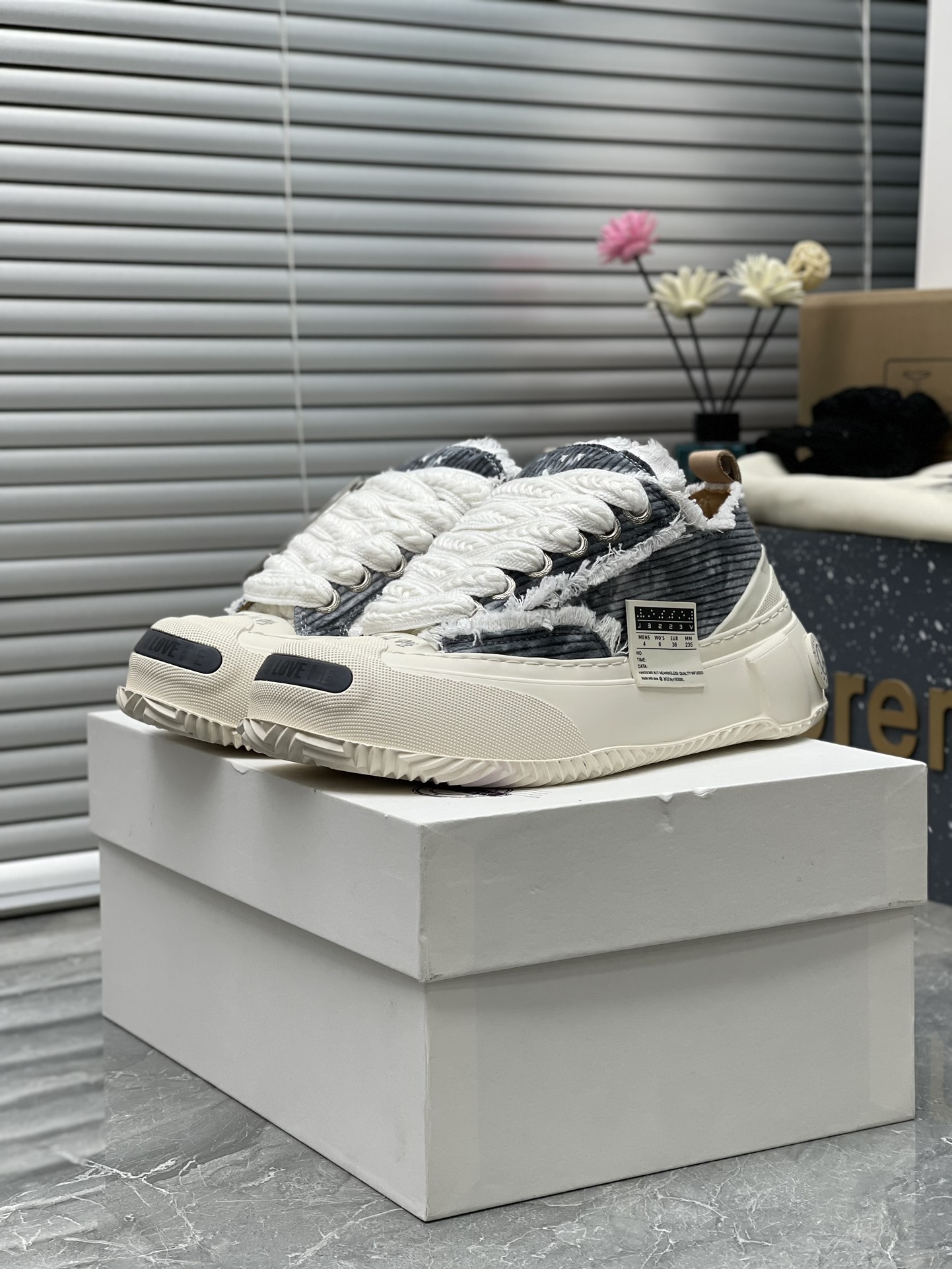 NO:169477,A new 30-style beggar shoes for webbing is on the shelves. SMILEREPUBLIC thick-soled smiley canvas shoes series. Tan Jianci, Li Chen, Xu Lu, Cheng Xiao, Wang Feifei, the same style, with 