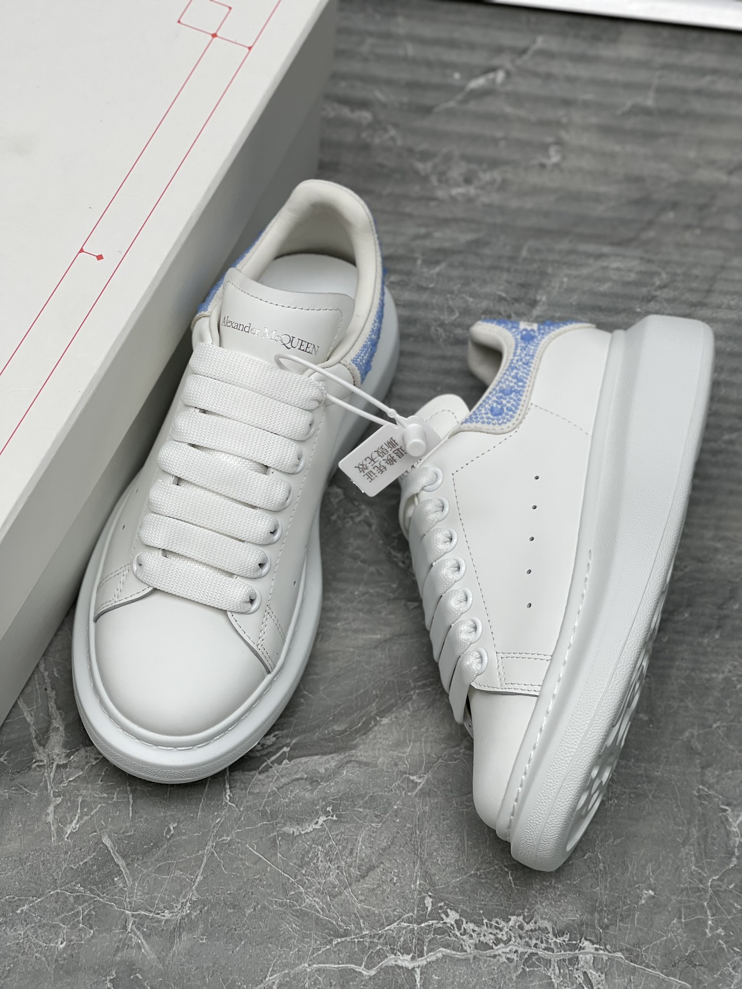 Alexander McQueen Women's Shoes Factory ¥ ( Top version produced in Dongguan ) (Blue diamond tail) Newly upgraded classic McQueen white shoes, — photo 8
