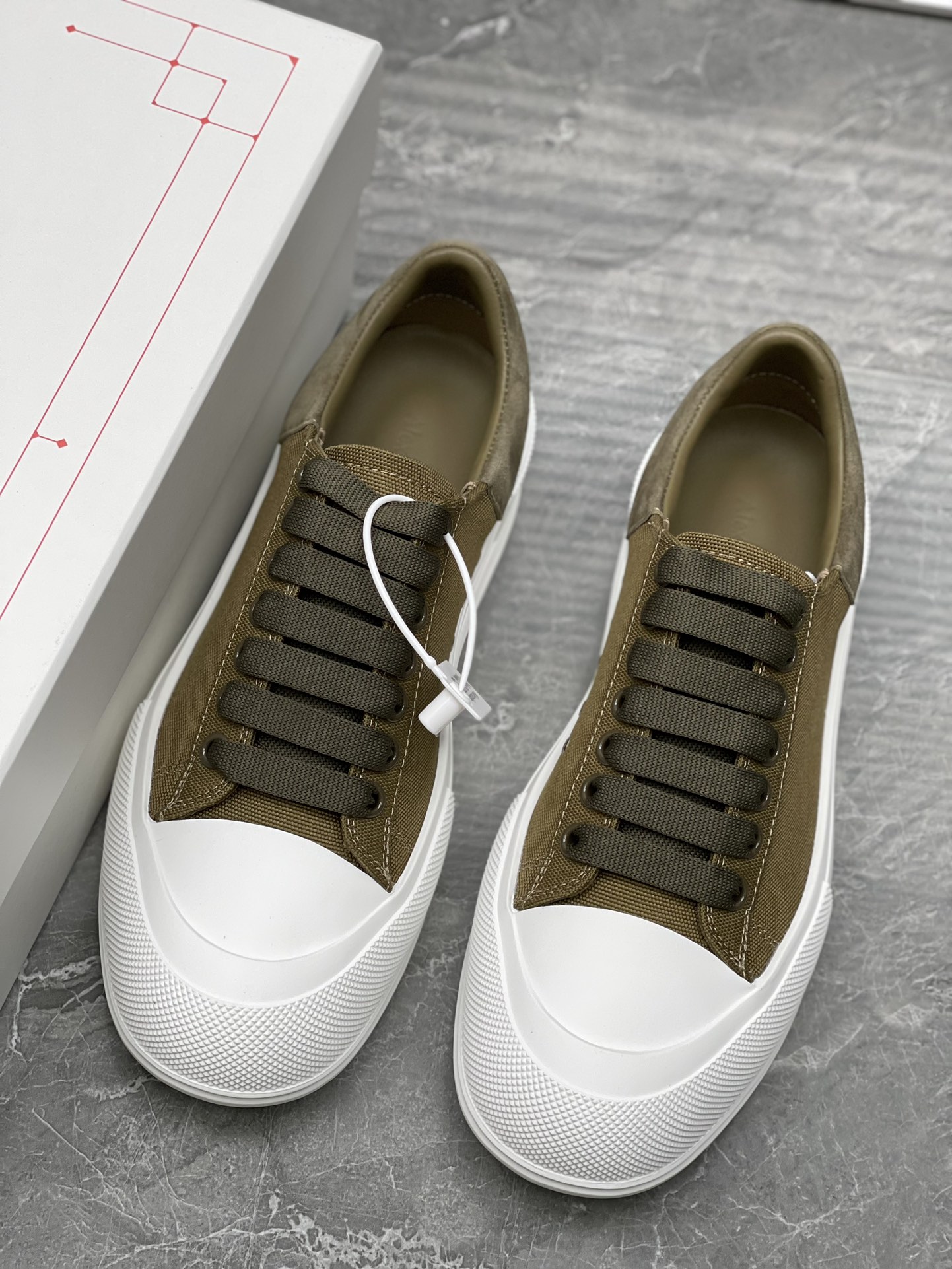 Alexander McQueen Women's Shoes ¥ Fully Upgraded — photo 8