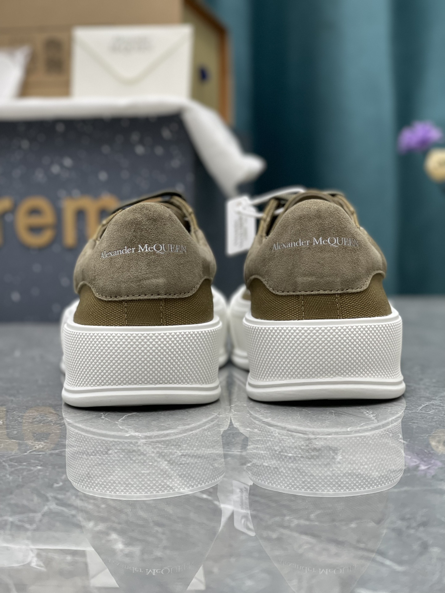 Alexander McQueen Women's Shoes ¥ Fully Upgraded — photo 4