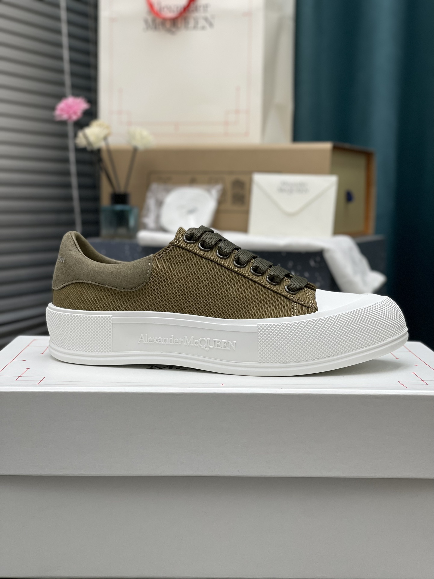 Alexander McQueen Women's Shoes ¥ Fully Upgraded — photo 9