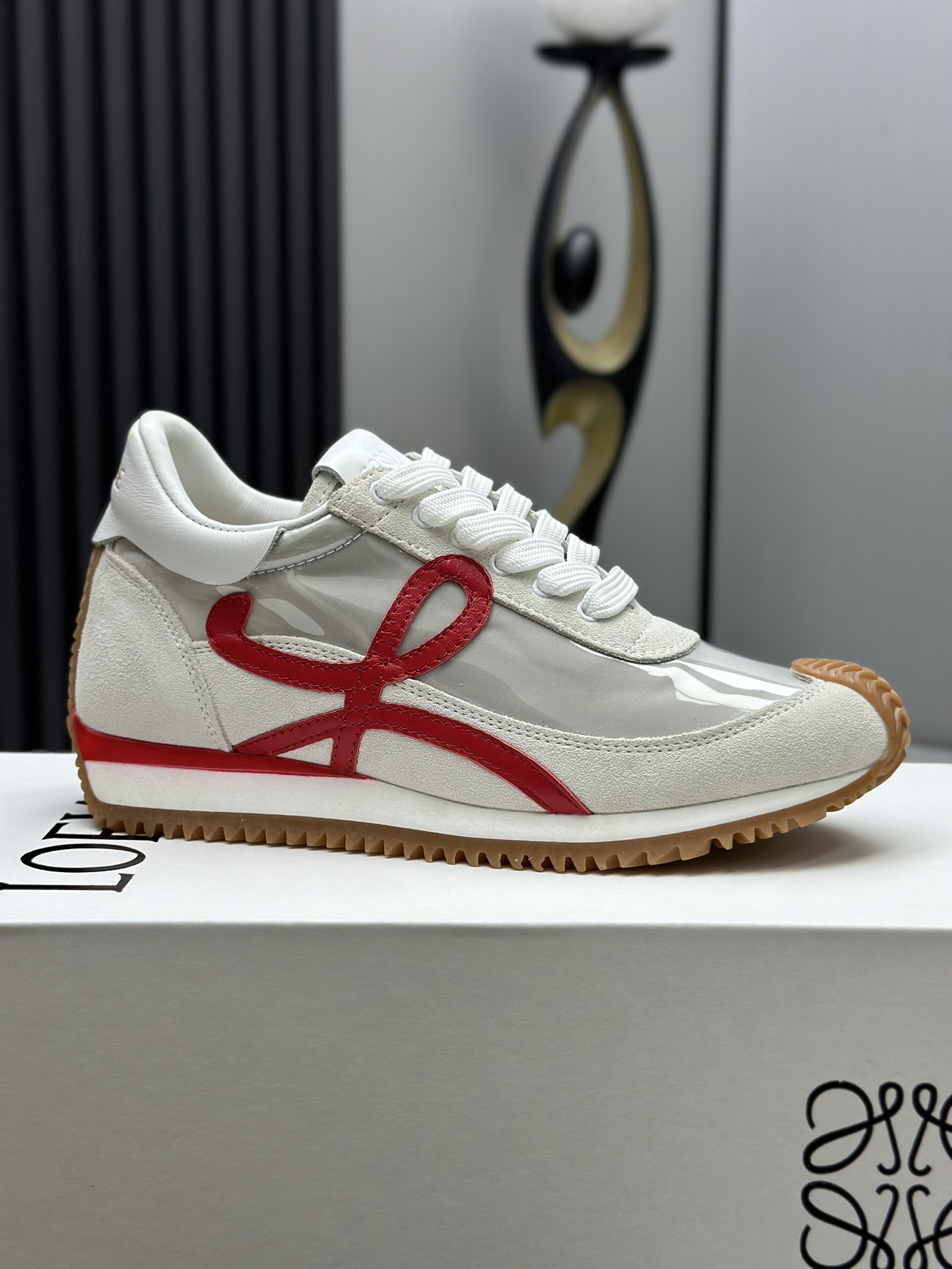 工厂直销💰280高版本👑—-—————LOEWE 罗意威早春新款内增高德训鞋！上脚超级轻便、舒适，6cm 内增高更是小个子的福音！原版1:1顶级复刻！品质欢迎看实物对比🆚！供高端代购首选🟢鞋面精选原版进口牛皮拼接客供织布，原版进口水染羊皮内里➕牛皮垫脚，按原版开模耐磨防滑大底，码数35-45🔺配置原版包