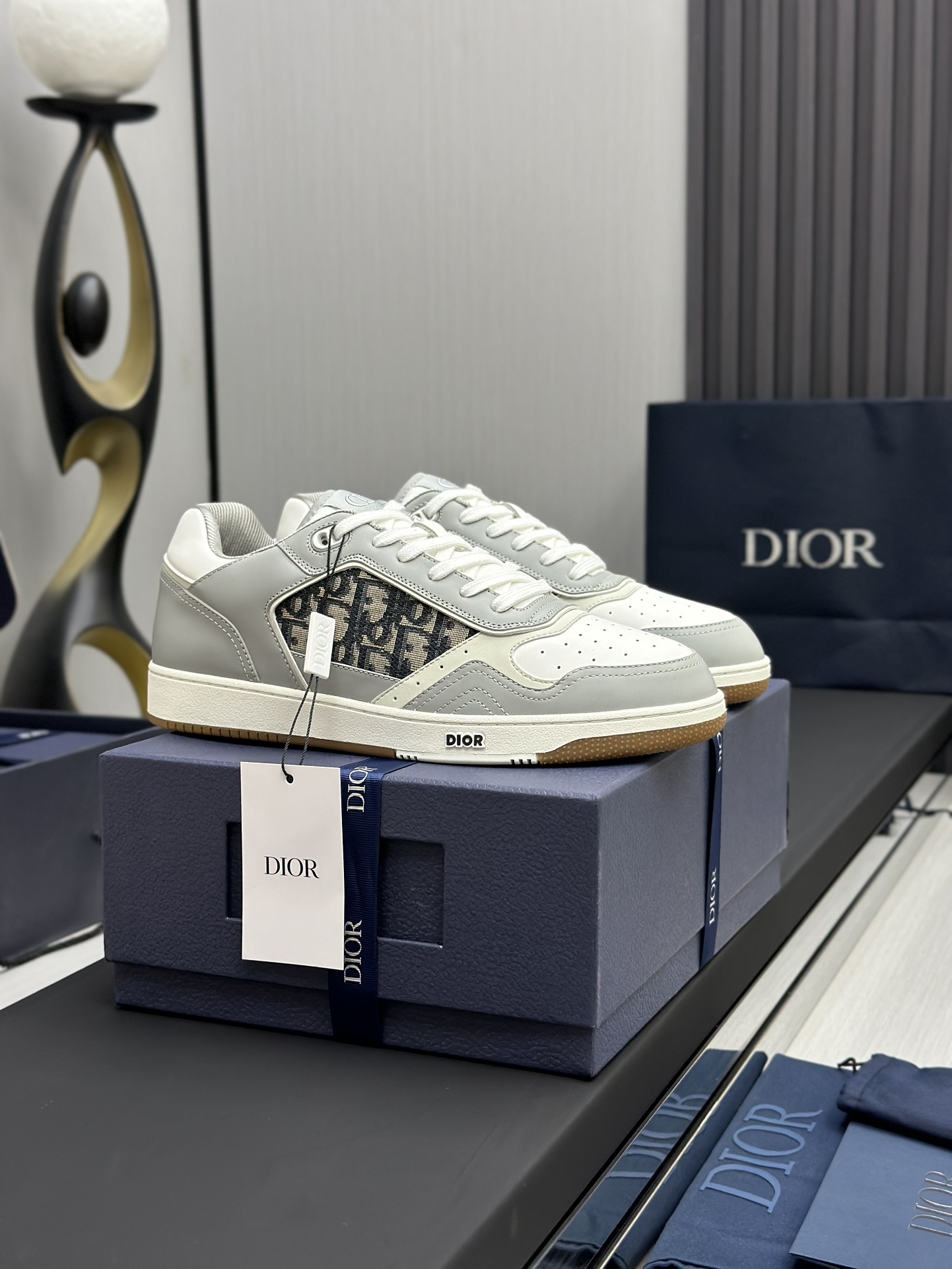 Dior women's shoes ?? ） ， -Dior B27 replica — photo 2