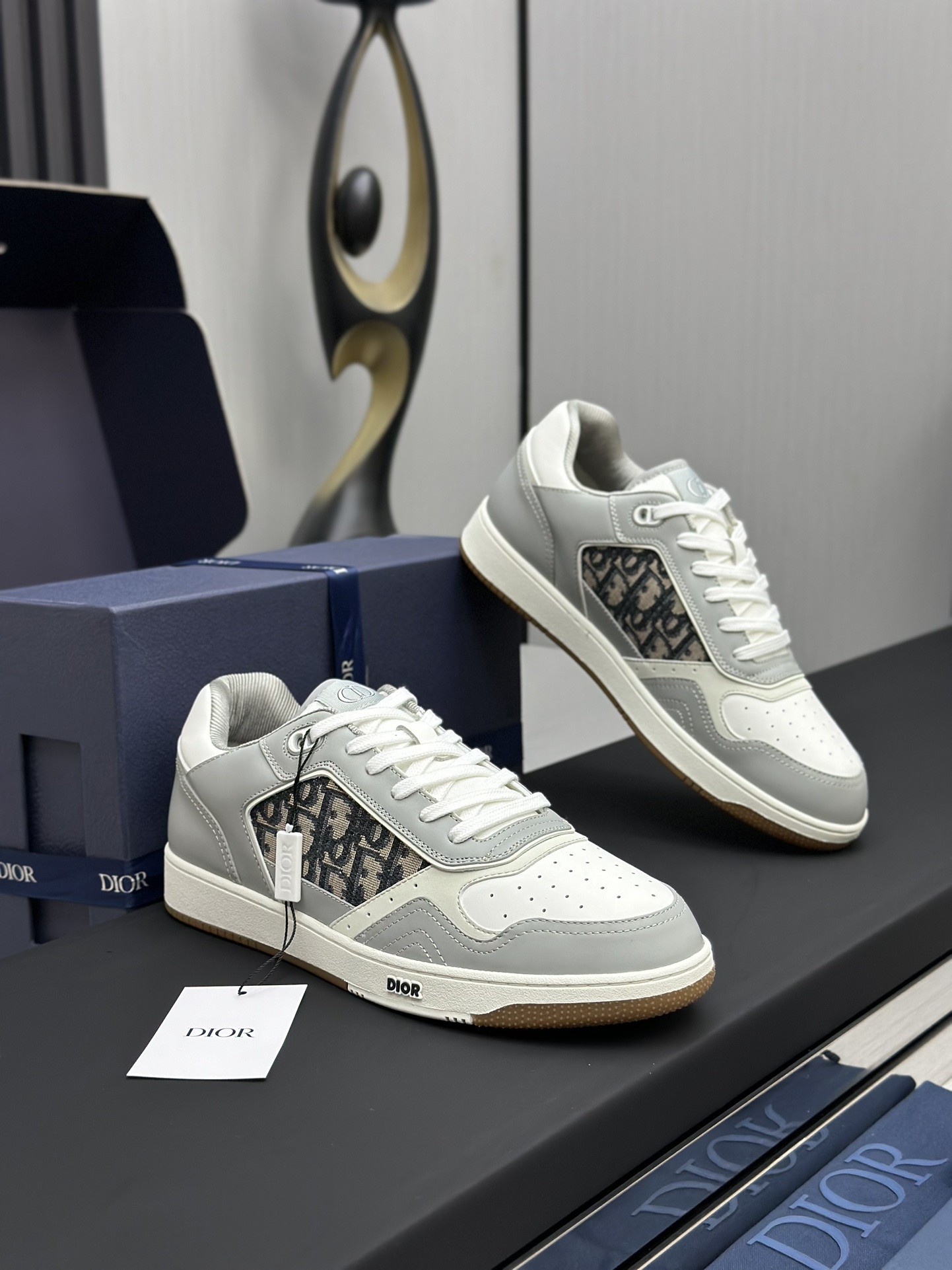 Dior women's shoes ?? ） ， -Dior B27 replica — photo 3