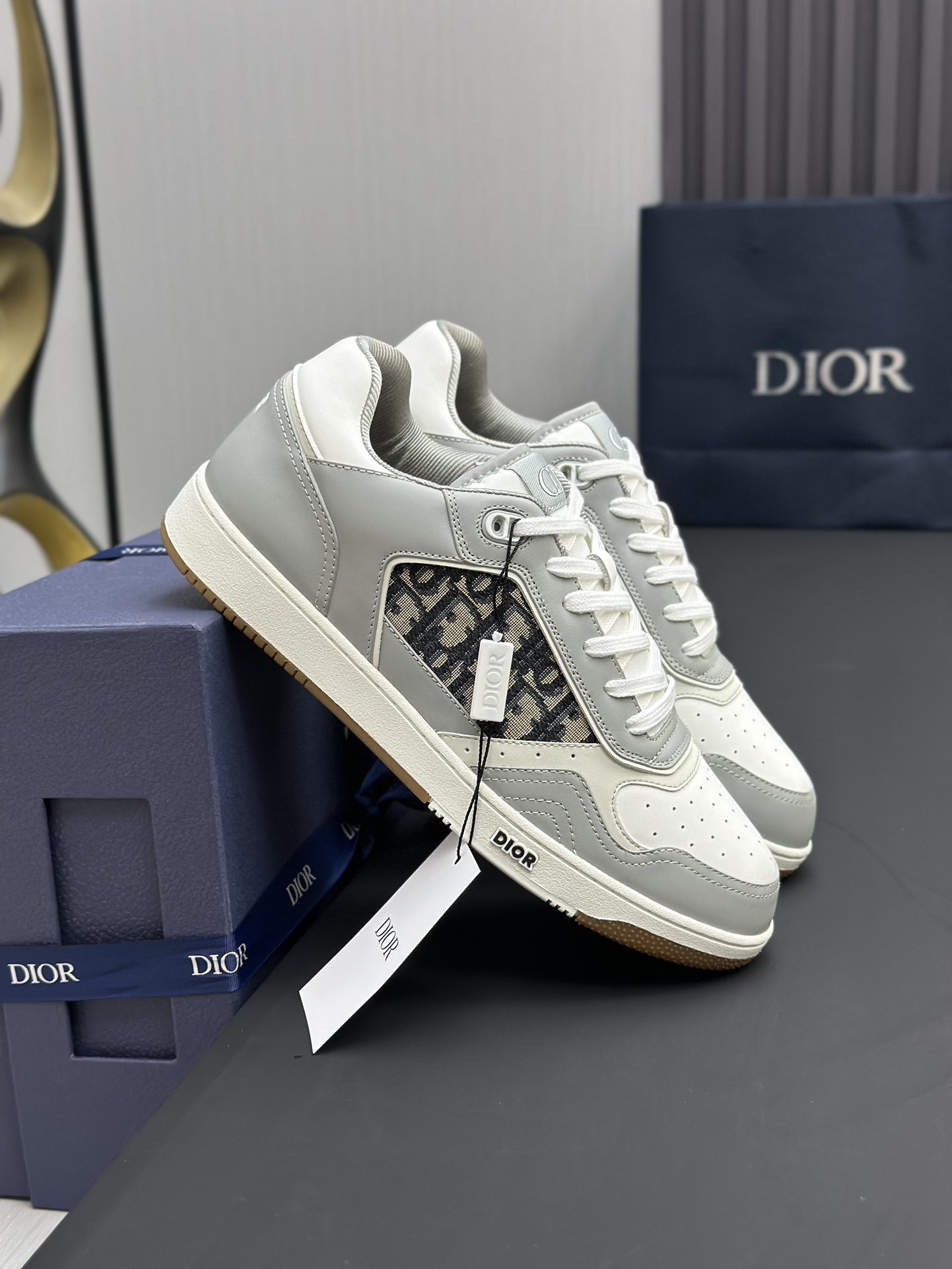 Dior women's shoes ?? ） ， -Dior B27 replica — photo 4