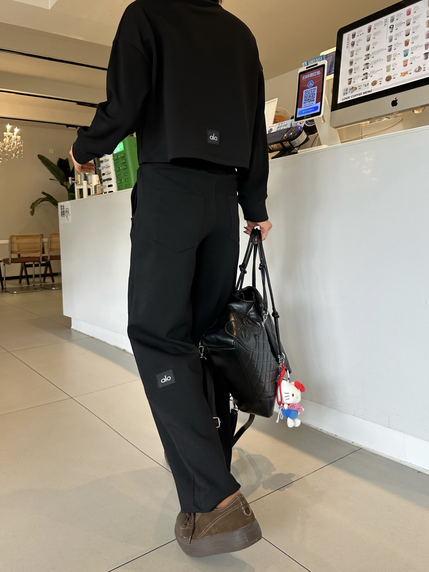 Alo long sleeve everyday black yoga