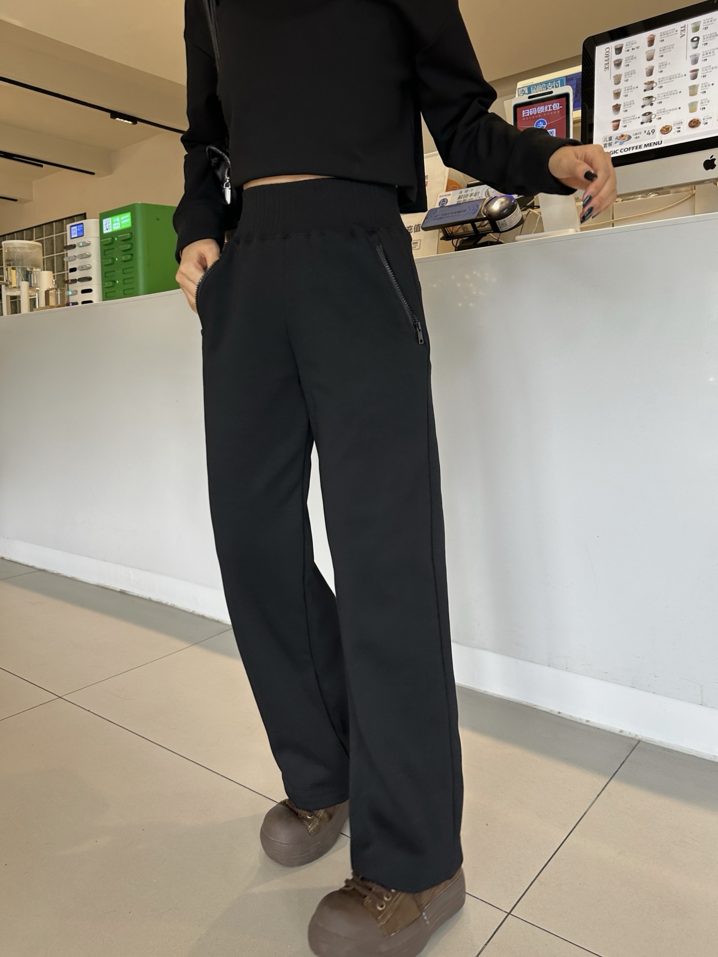 Alo long sleeve everyday black yoga
