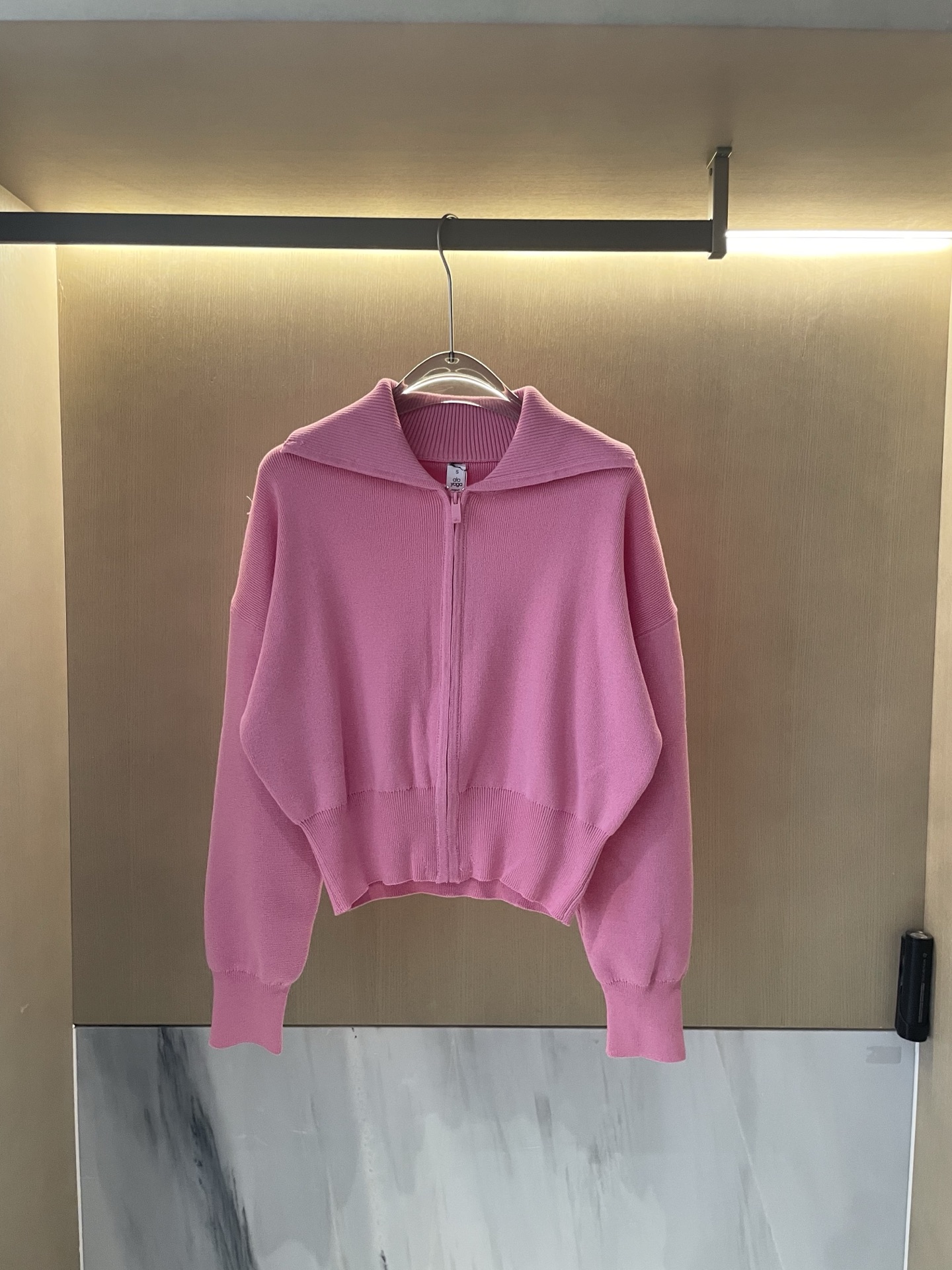 Alo Long sleeve autumn and winter New lapel sweater cardigan multi-color casual and simple V-neck knitted cardigan versatile sweater jacket with high-end temperament yoga