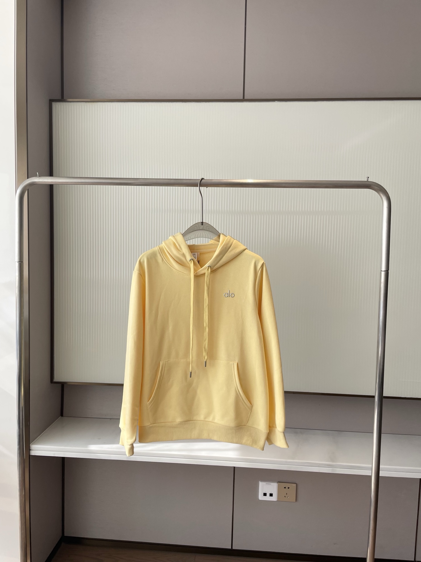 Alo Jacket The six colors are all super pretty and the hottest colors are coming yoga