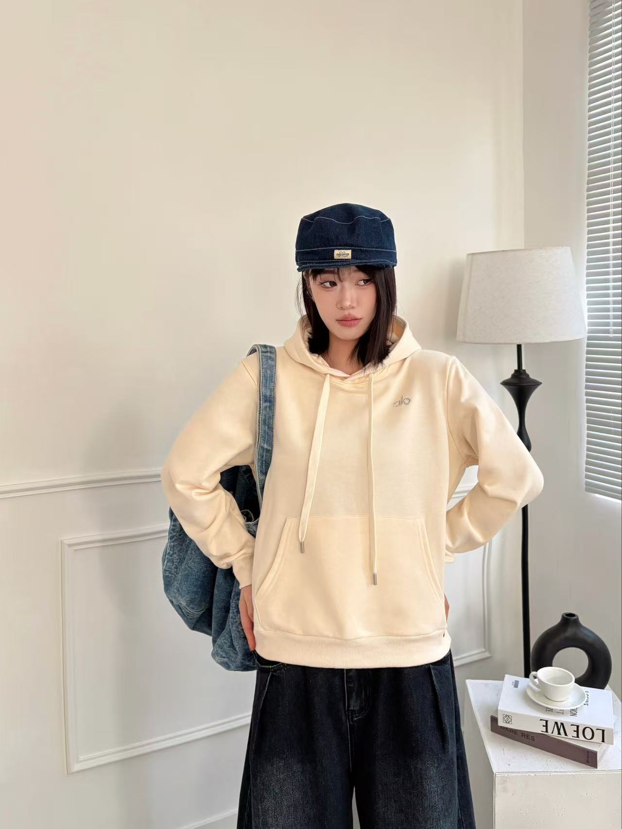 Alo hoodie lounge cream yoga