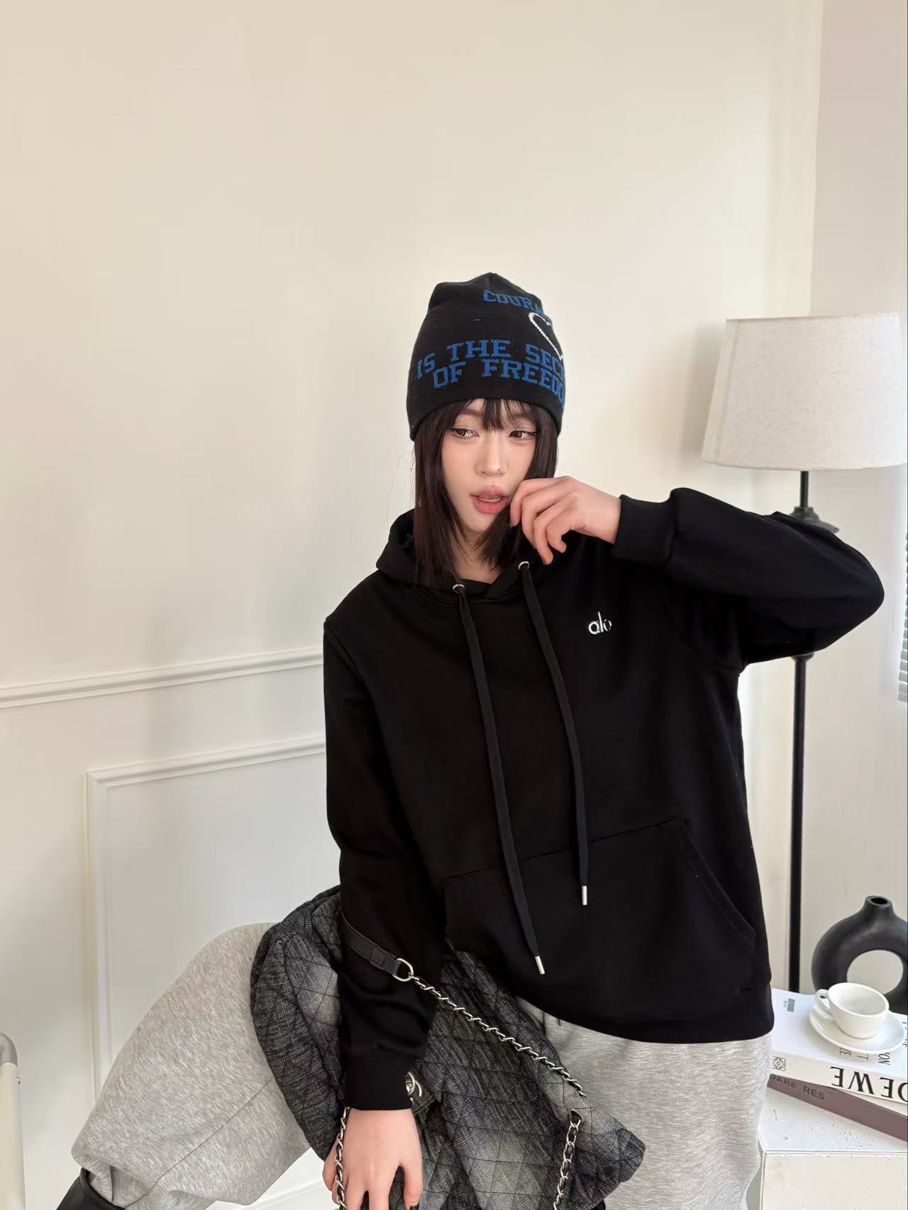 Alo Accolade jacket lounge black yoga