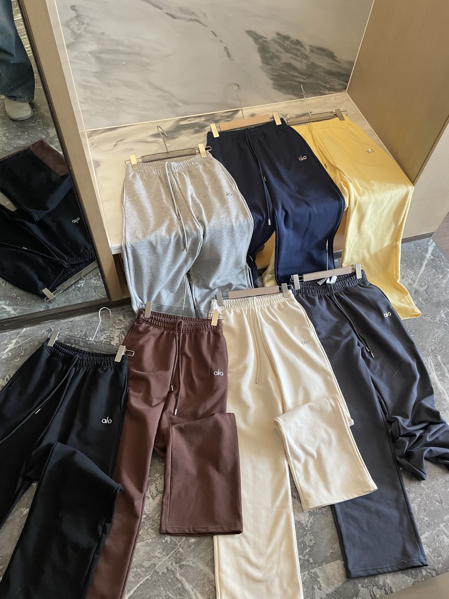 Alo set lounge black yoga