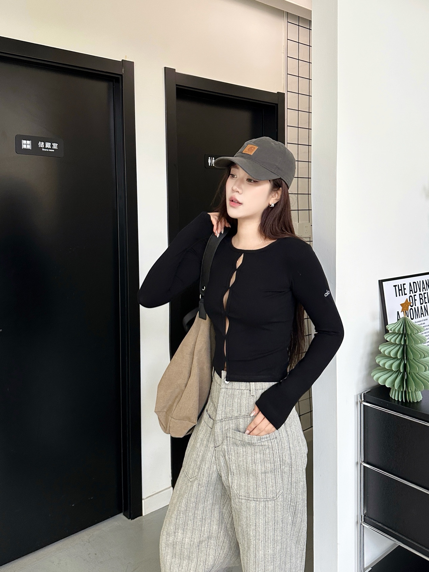 Alo long sleeve everyday black yoga