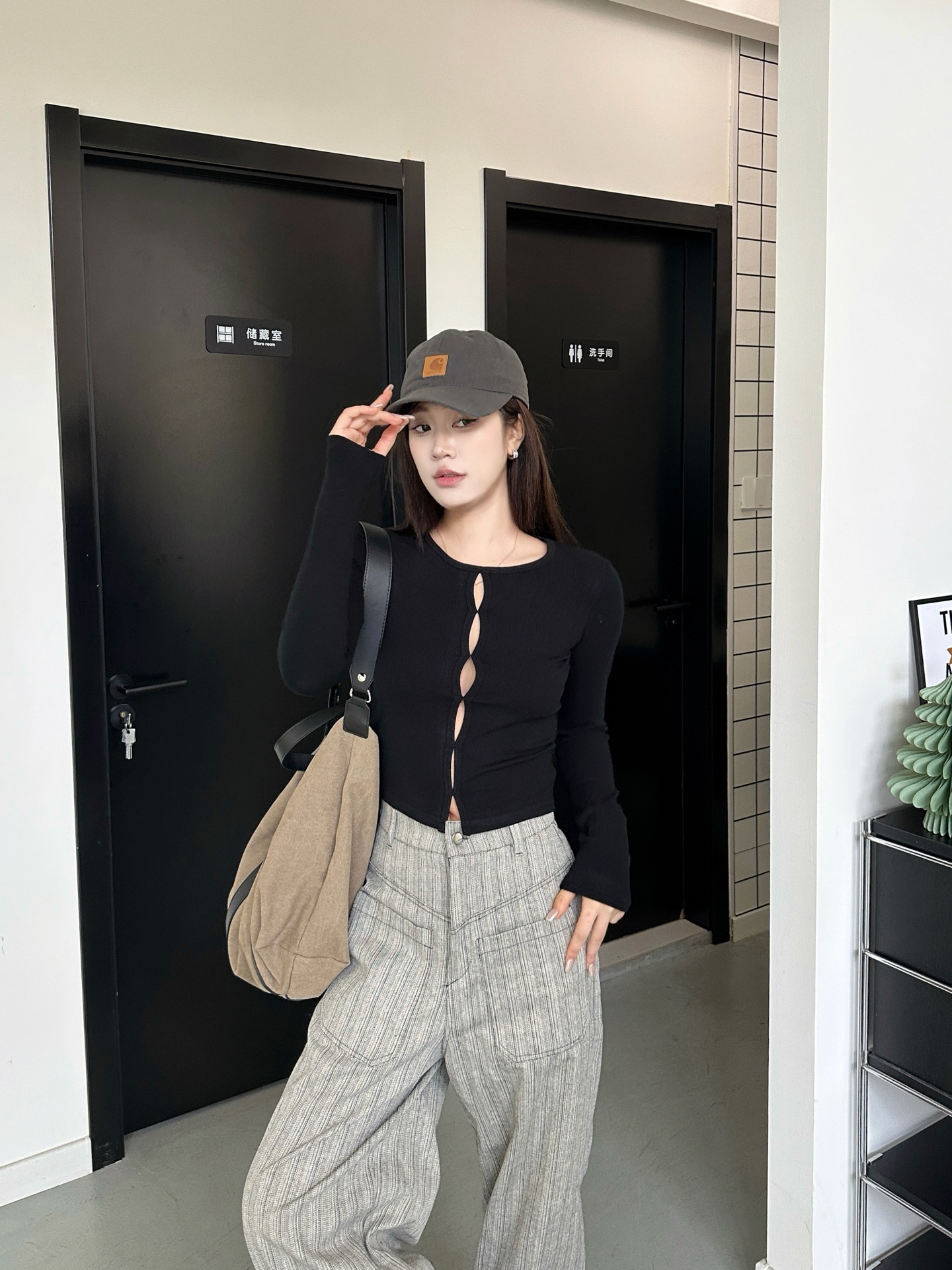 Alo long sleeve everyday black yoga