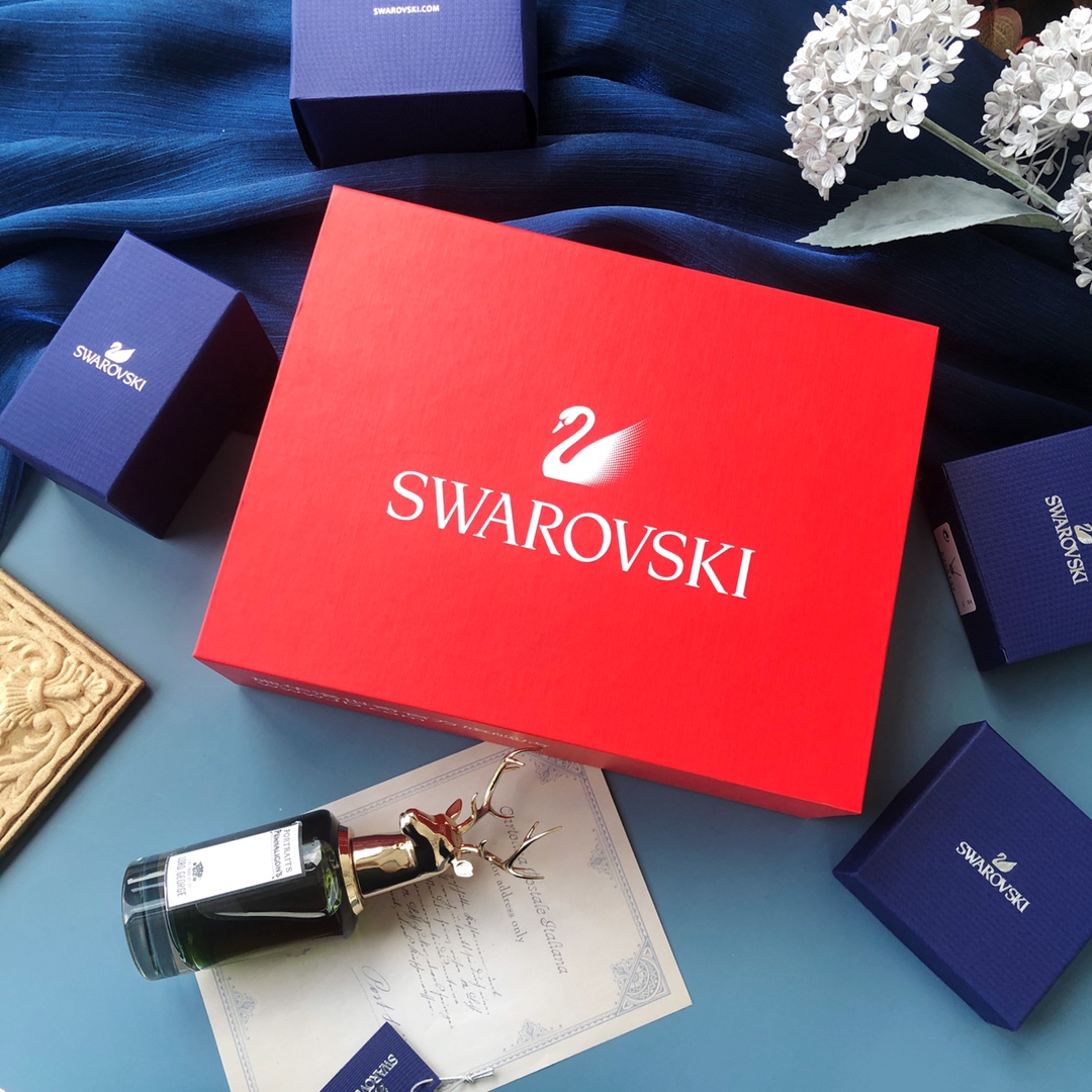 【新年套装】💰190 ❤️新年专属套装 施华洛世奇SWAROVSKI 京东三件套大礼盒！京东旗舰店限量发售，爱在跳动的心系列！认准独家包装品质！