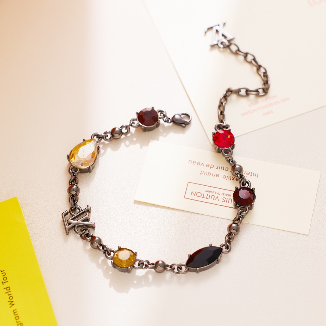 【春日焕新】手链 项链 LV乖痞风天花板炫酷吸睛黑水晶手链时尚百搭男女同款情侣款.