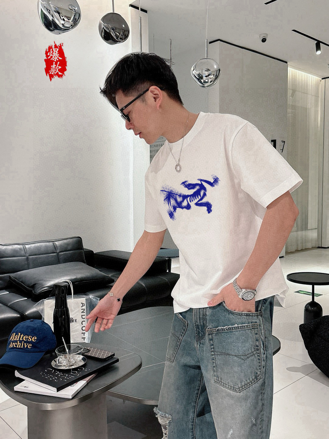  始祖鸟。2025春夏新品时尚圆领短袖👍高级定制百搭款式！更有实用感 任何人都可以轻松驾驭 🔥采用95%