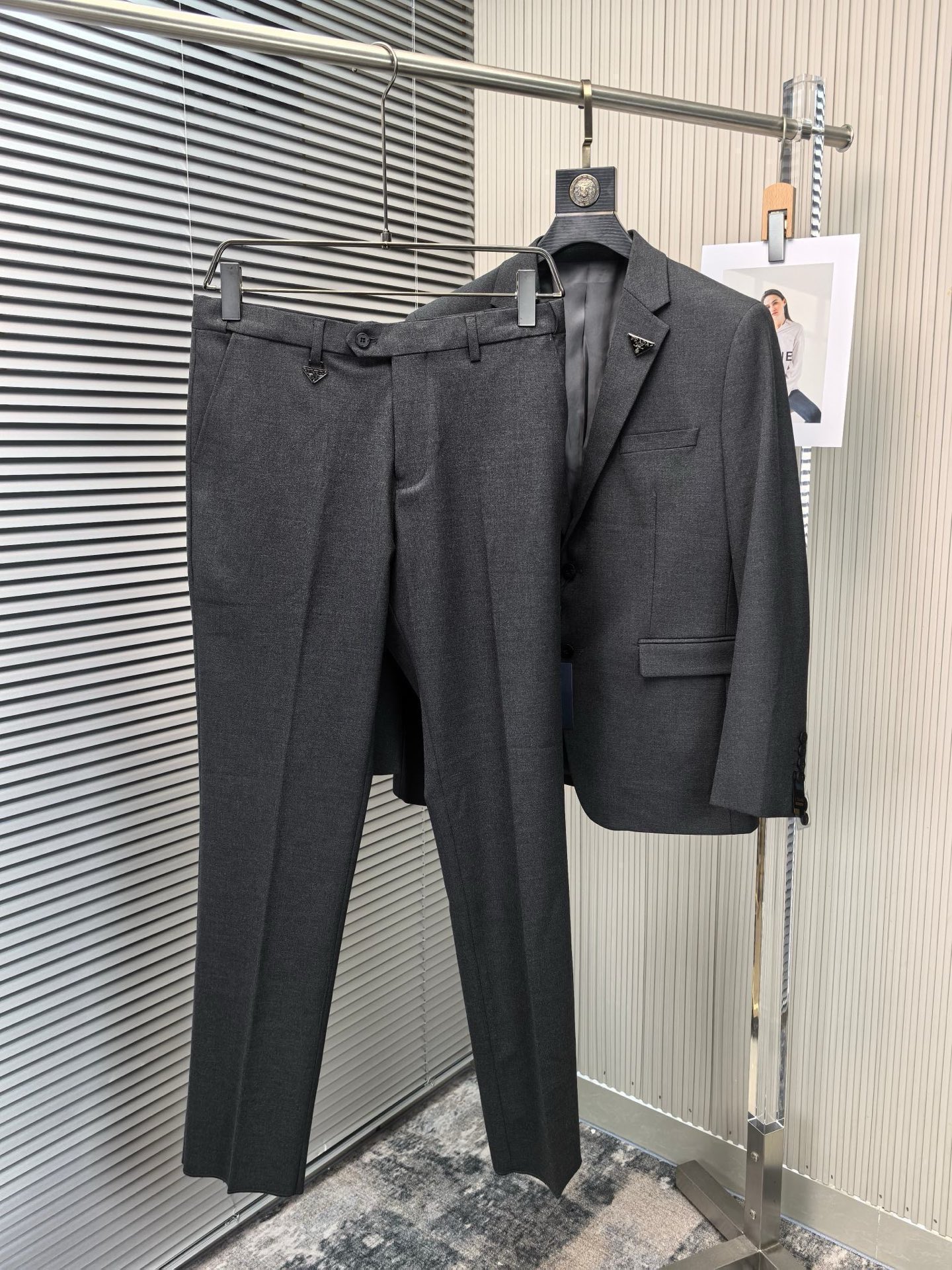普拉达 Prada 高定典藏高级成衣风衣外套及大衣服装 #1871EDE9 3