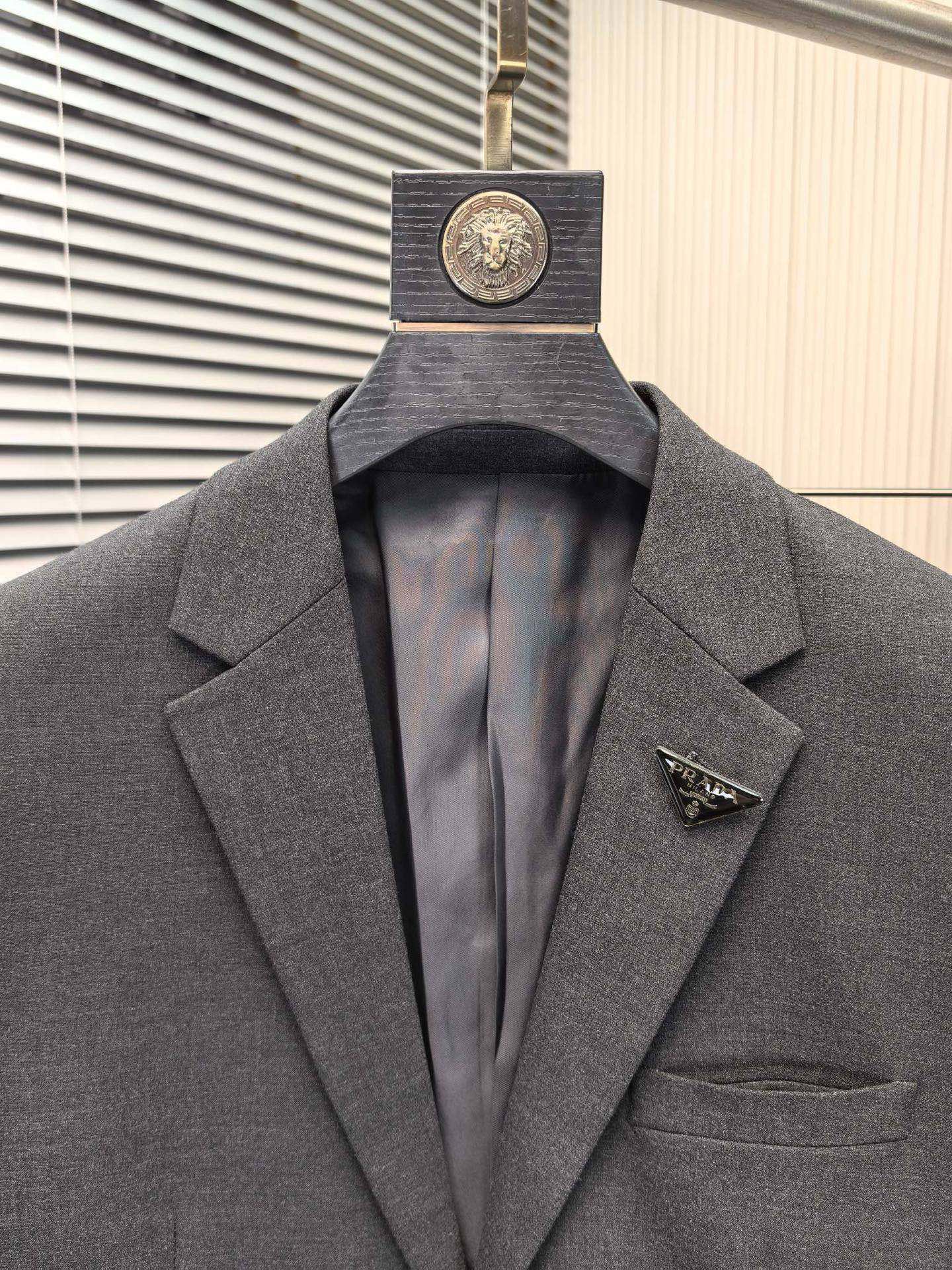 普拉达 Prada 高定典藏高级成衣风衣外套及大衣服装 #1871EDE9 4