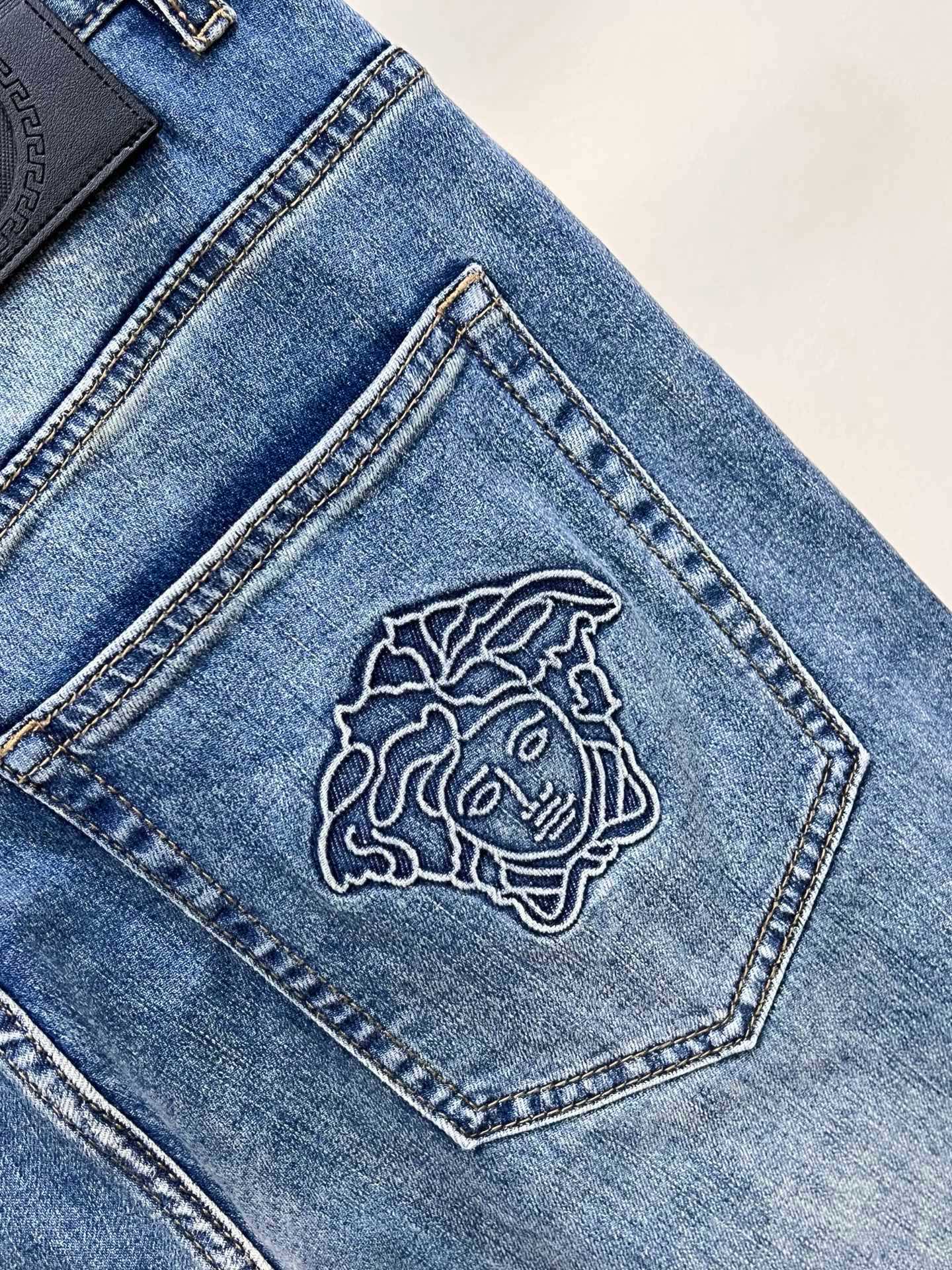 范思哲 Versace 高定典藏高级成衣风衣外套及大衣服装 #6CD6F73A 5