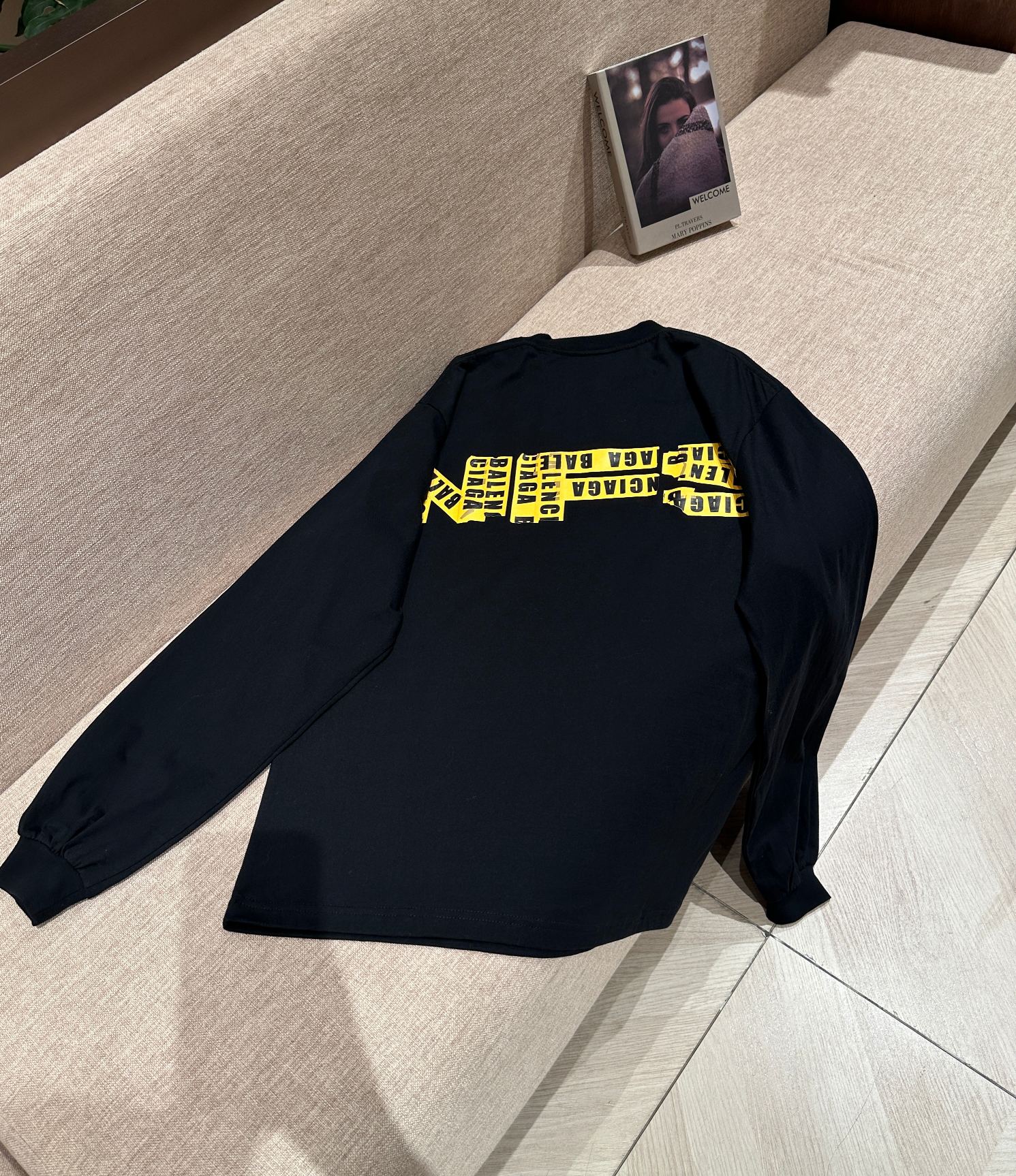 新品男女同款長袖xs-LBALENCIAG*A️极品飞车联名系列秋冬新款立体胶带印花短袖卫衣前胸后背最新