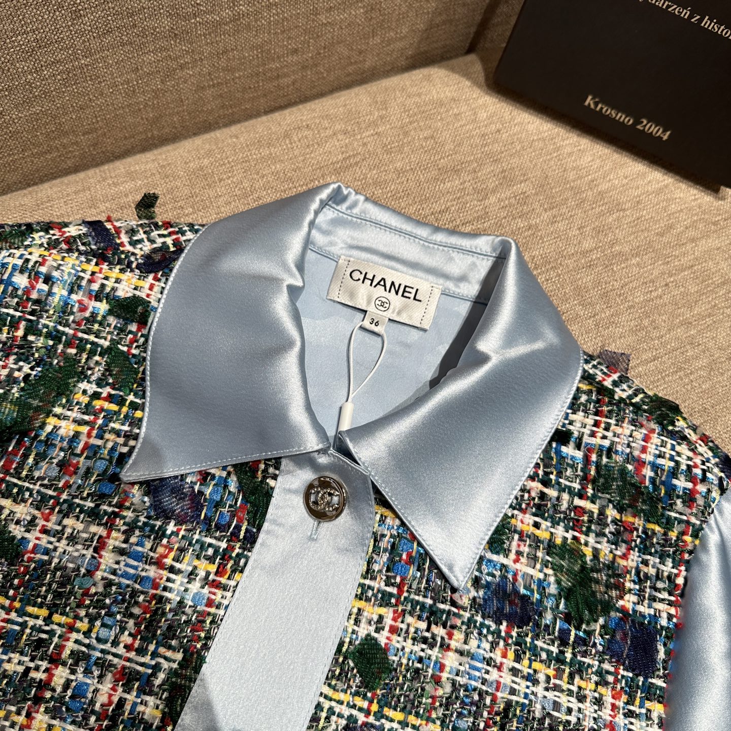 Chanel-Style Tweed Top with Contrasting Trim - Inspired by Jennie 3 i1755785283816 2089 0 1