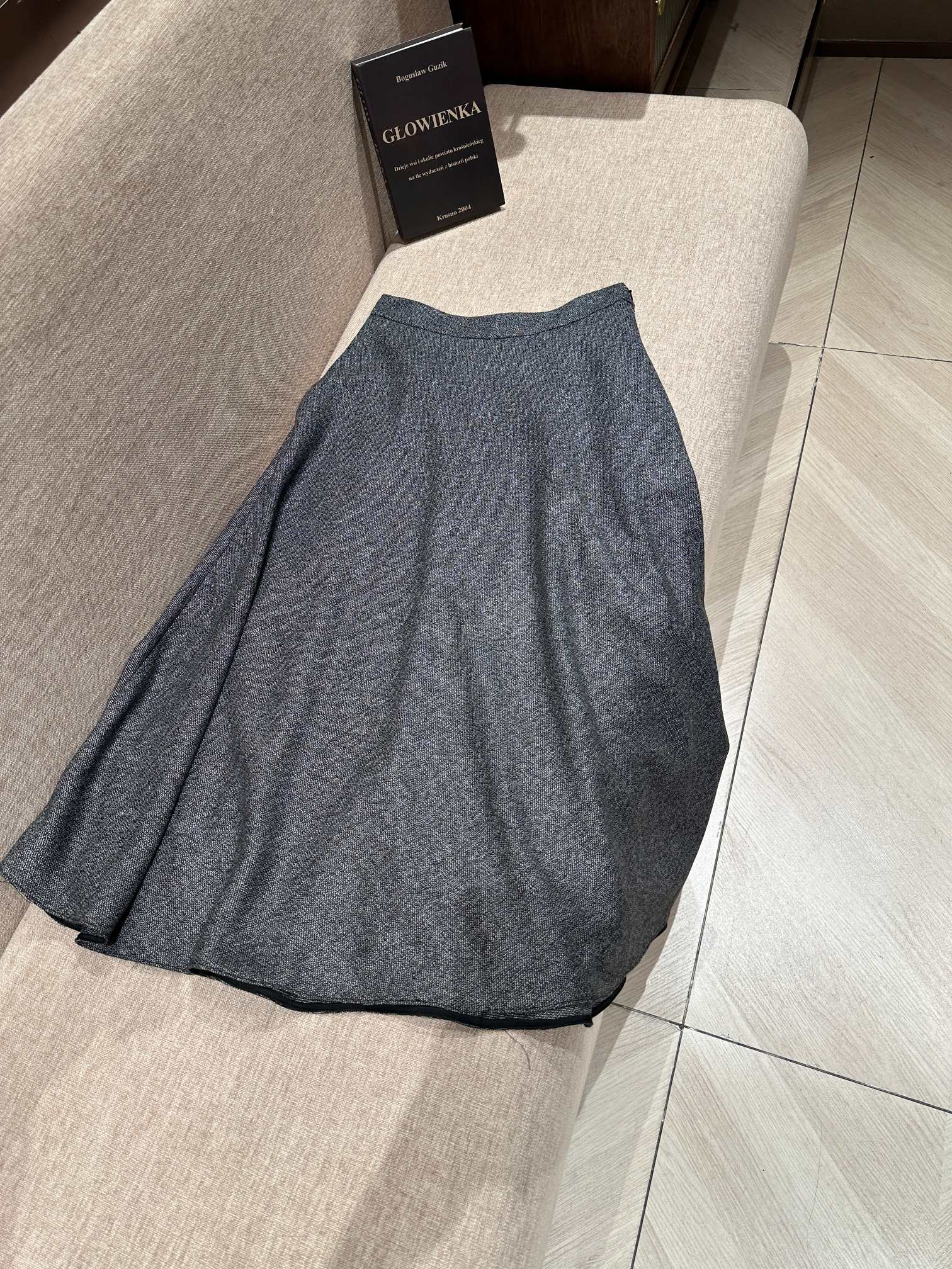 Dior Wool Blend A-Line Midi Skirt - Elegant & Timeless Design 2 a1756101731996 1810